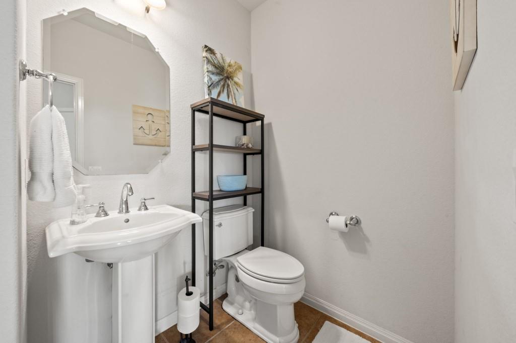 1581 Grassy Field Rd, Austin, TX 78737