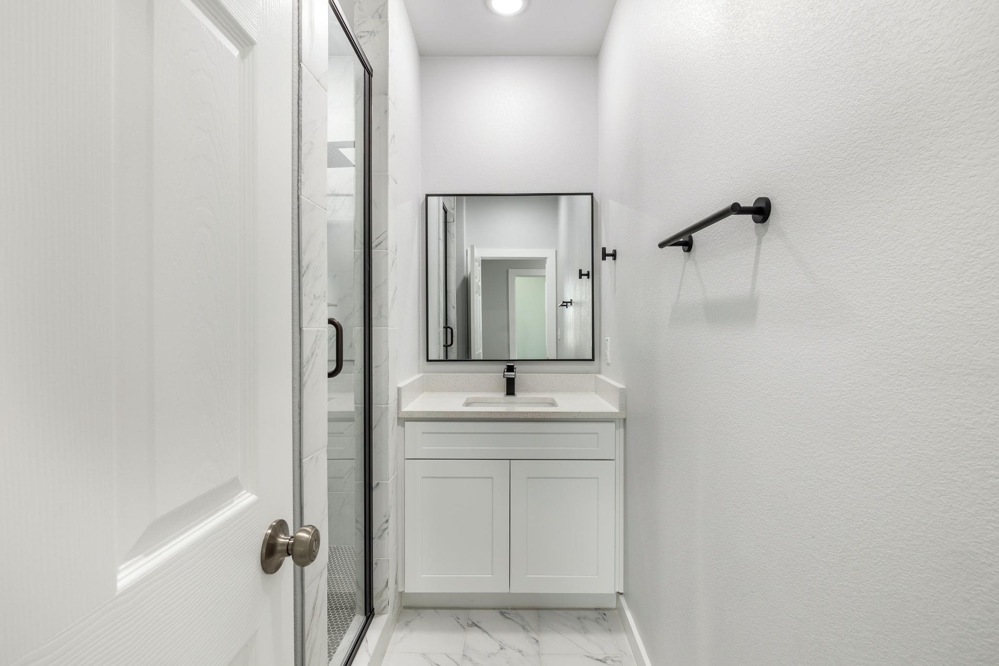 600 Kimbro #B St, Taylor, TX 76574