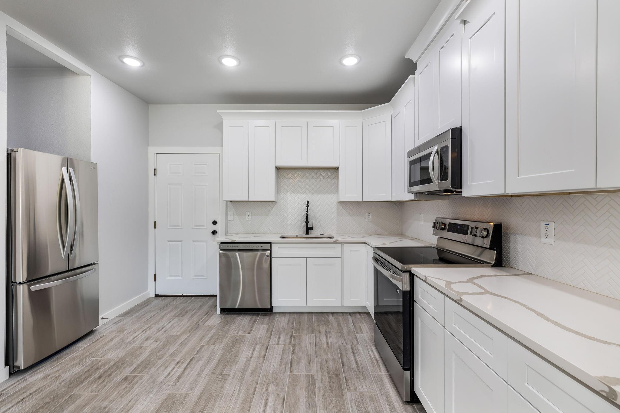 600 Kimbro #B St, Taylor, TX 76574