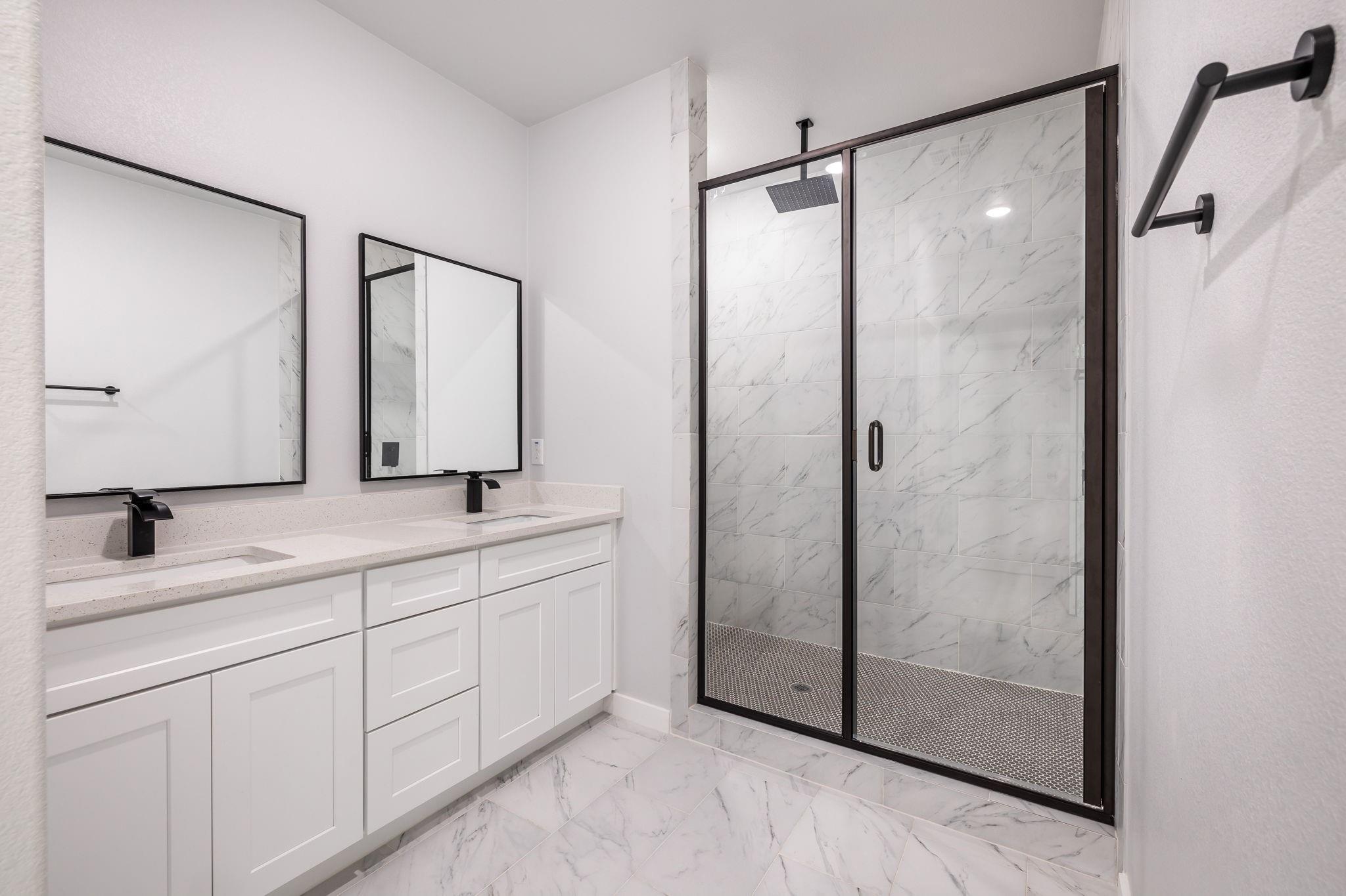 600 Kimbro #B St, Taylor, TX 76574