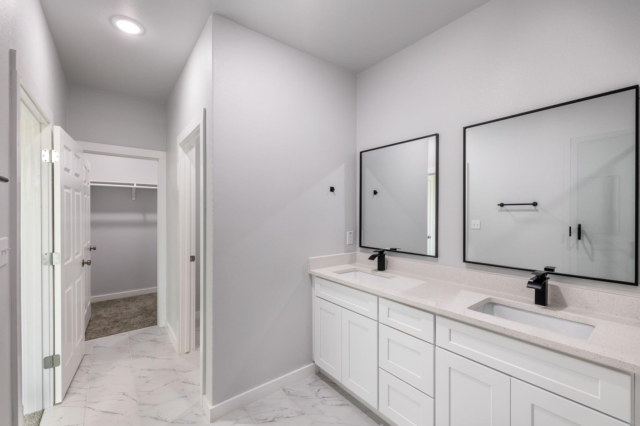 600 Kimbro #B St, Taylor, TX 76574