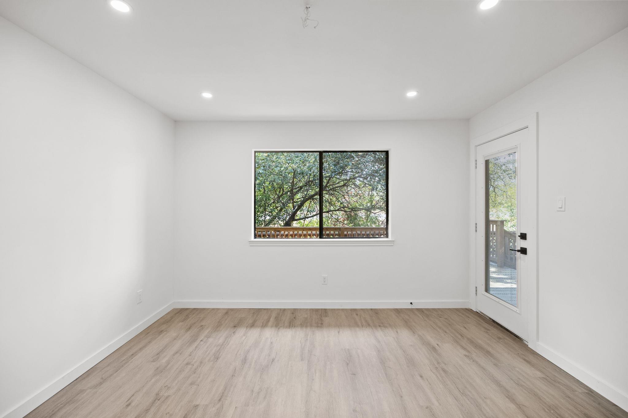 7211 Lakewood Dr # C111, Austin, TX 78750