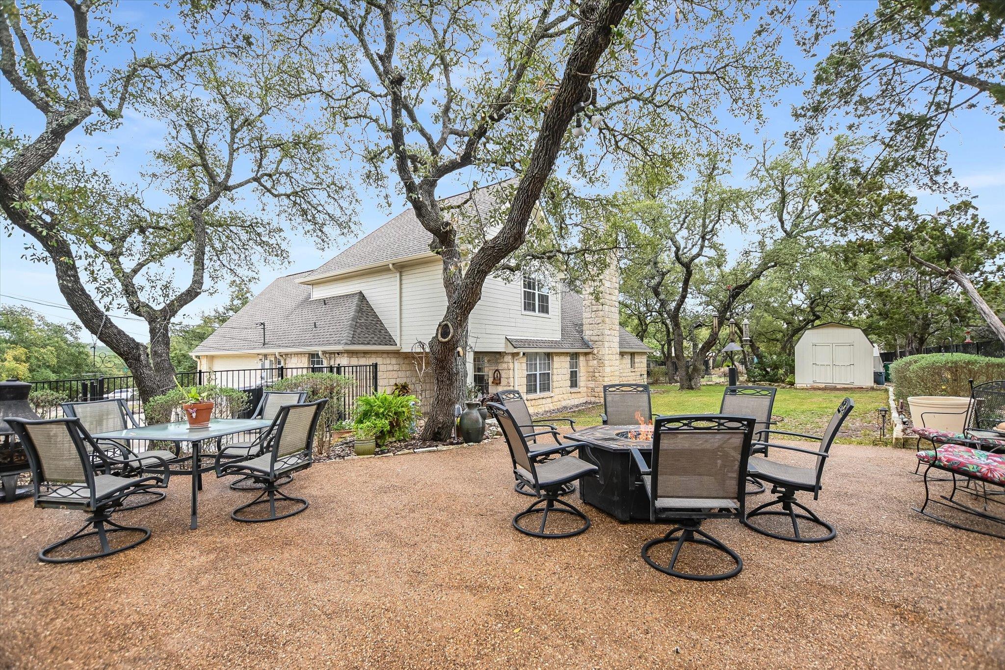 103 Live Oak Dr, Wimberley, TX 78676