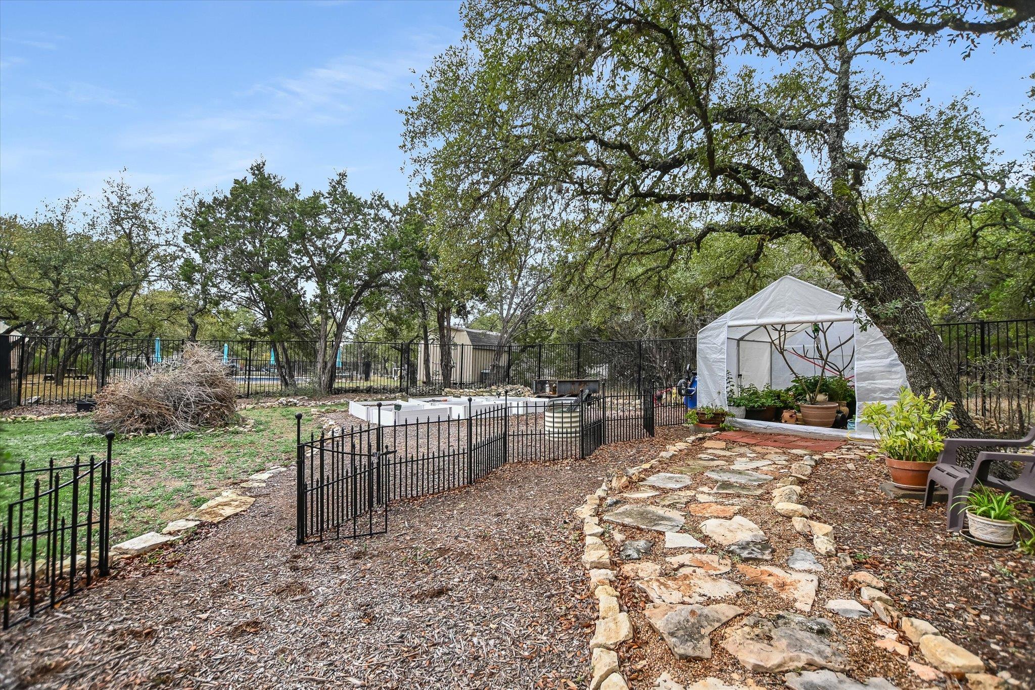 103 Live Oak Dr, Wimberley, TX 78676