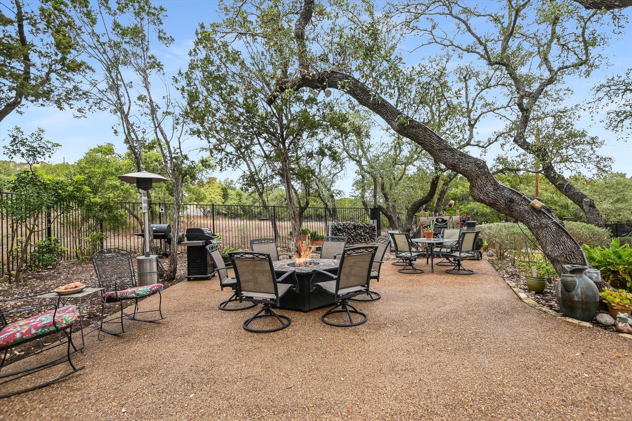 103 Live Oak Dr, Wimberley, TX 78676