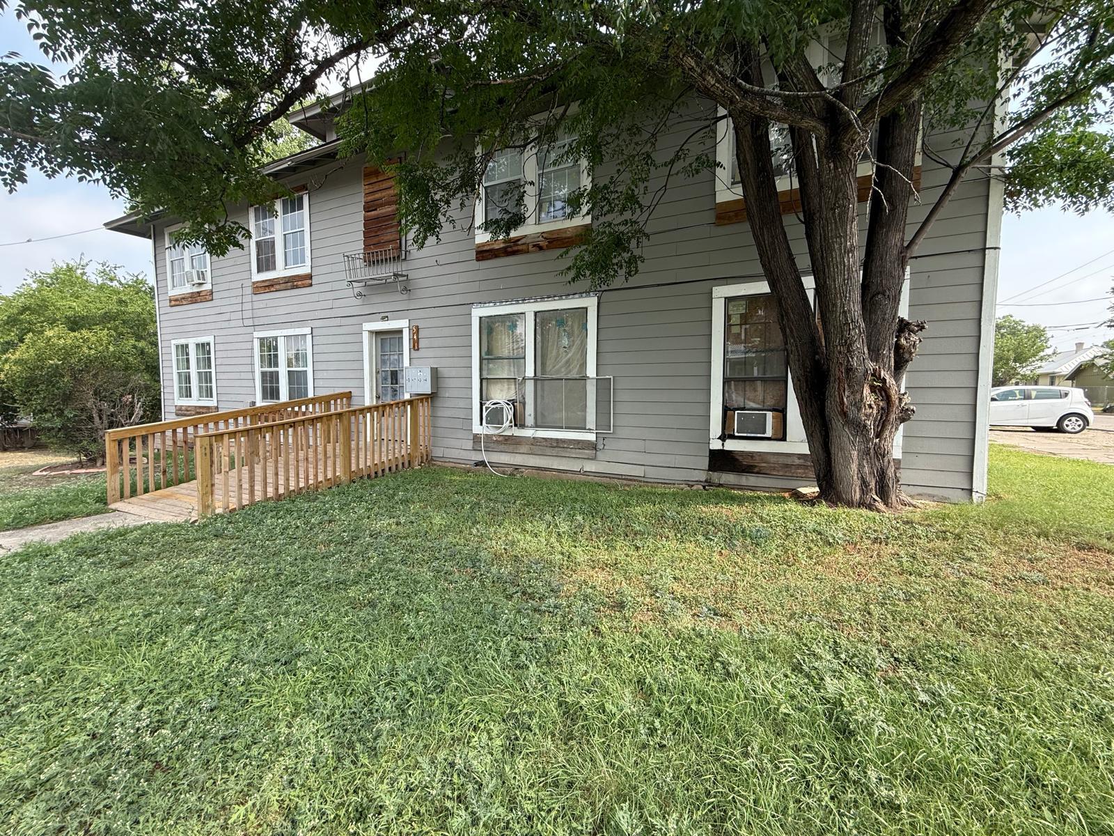 541 Hammond Ave # 4, San Antonio, TX 78210