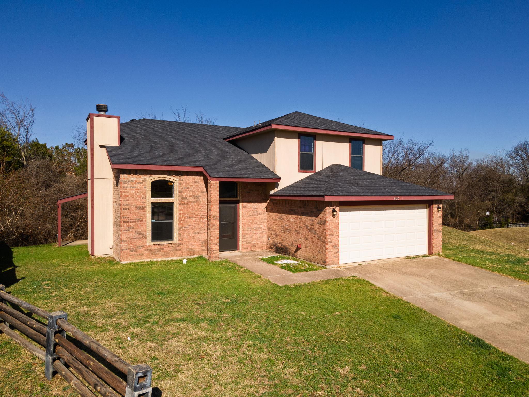 606 Redbud Dr, Copperas Cove, TX 76522