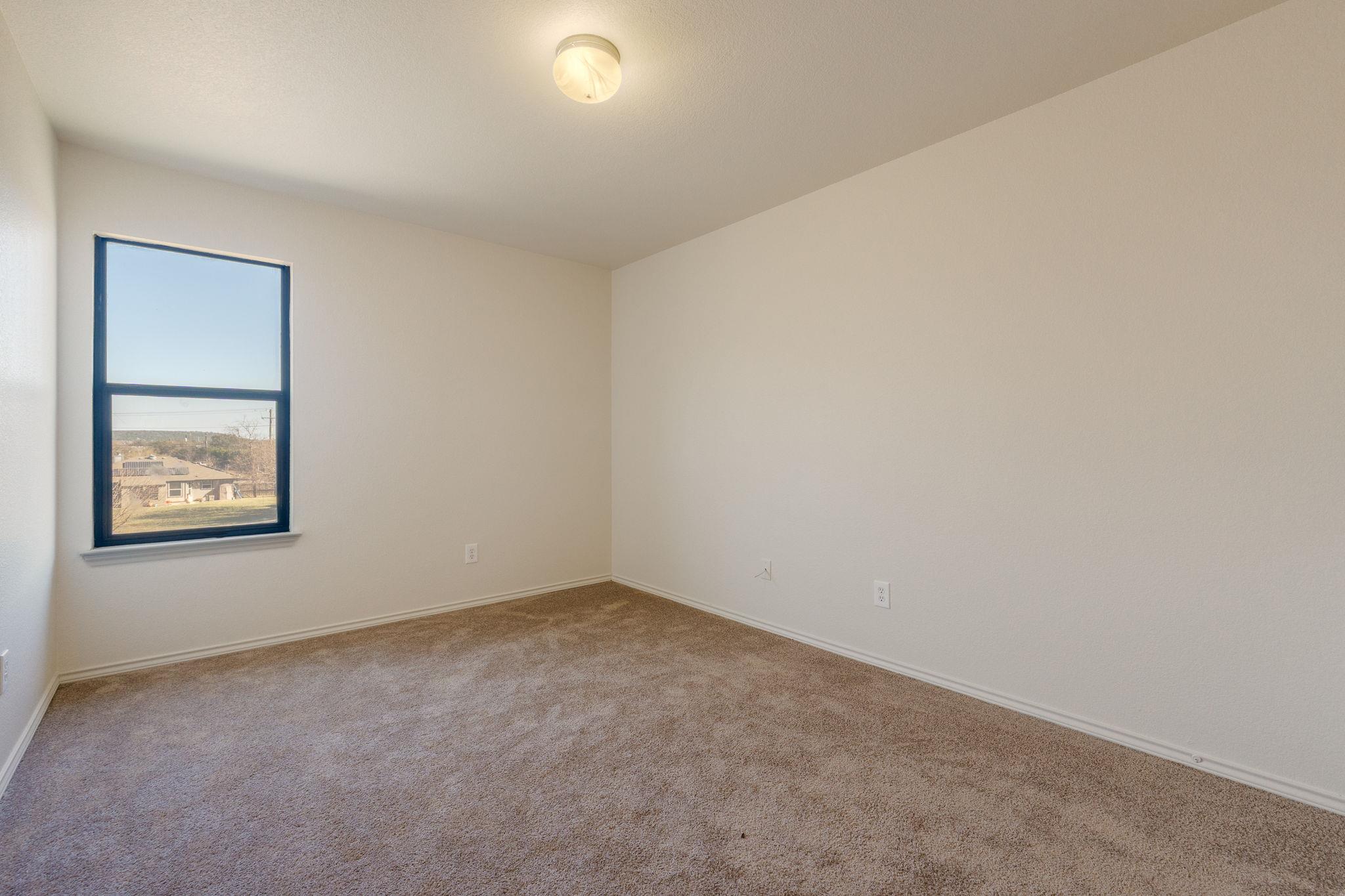 606 Redbud Dr, Copperas Cove, TX 76522