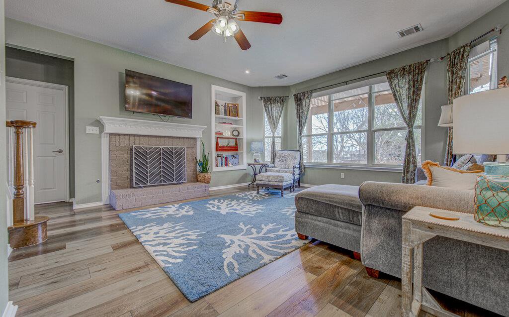 208 Kettleman Ln N, Austin, TX 78717