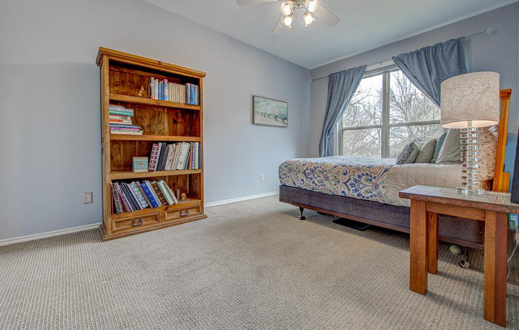 208 Kettleman Ln N, Austin, TX 78717