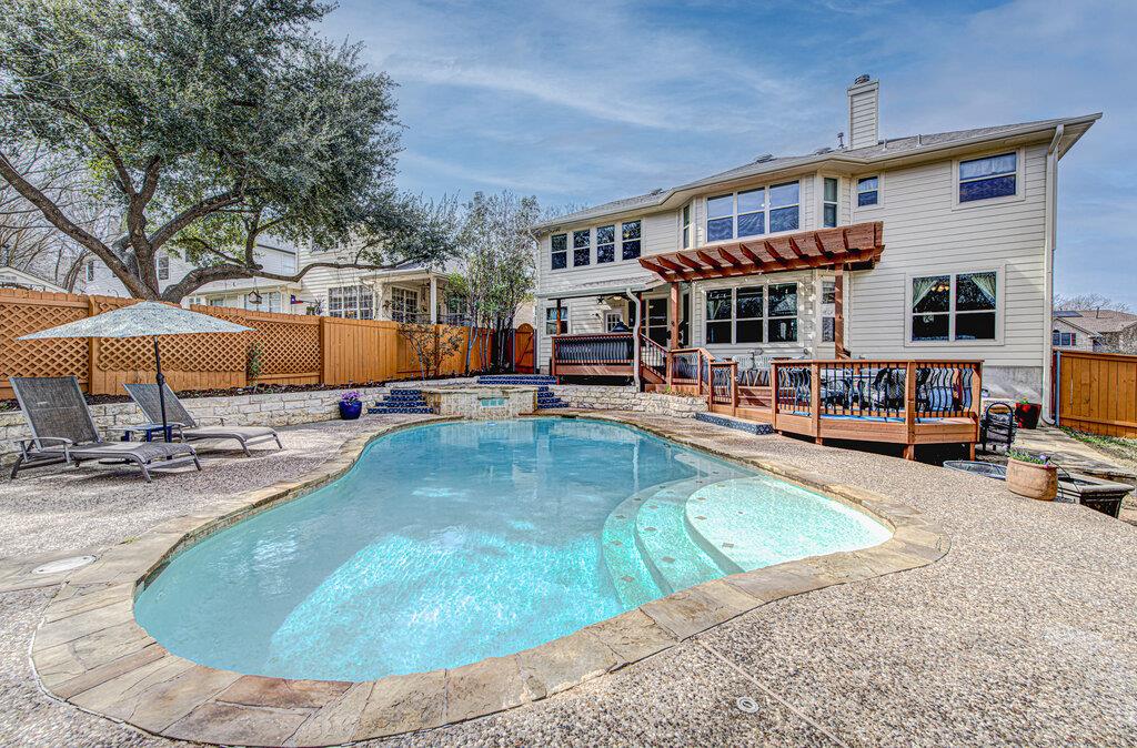 208 Kettleman Ln N, Austin, TX 78717