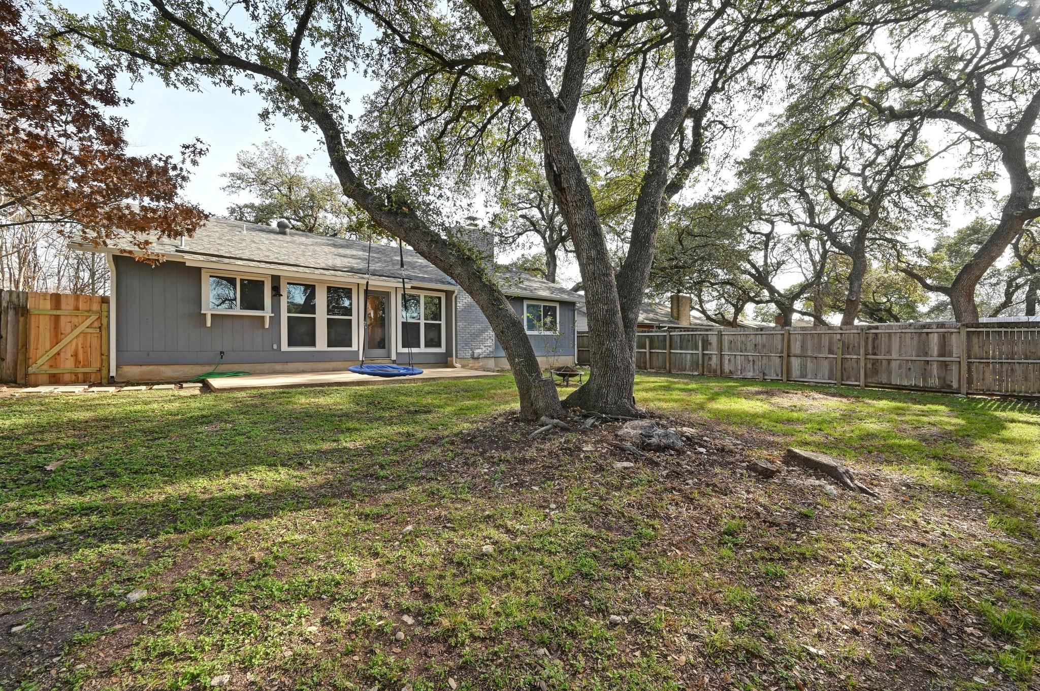 915 Bodark Ln, Austin, TX 78745