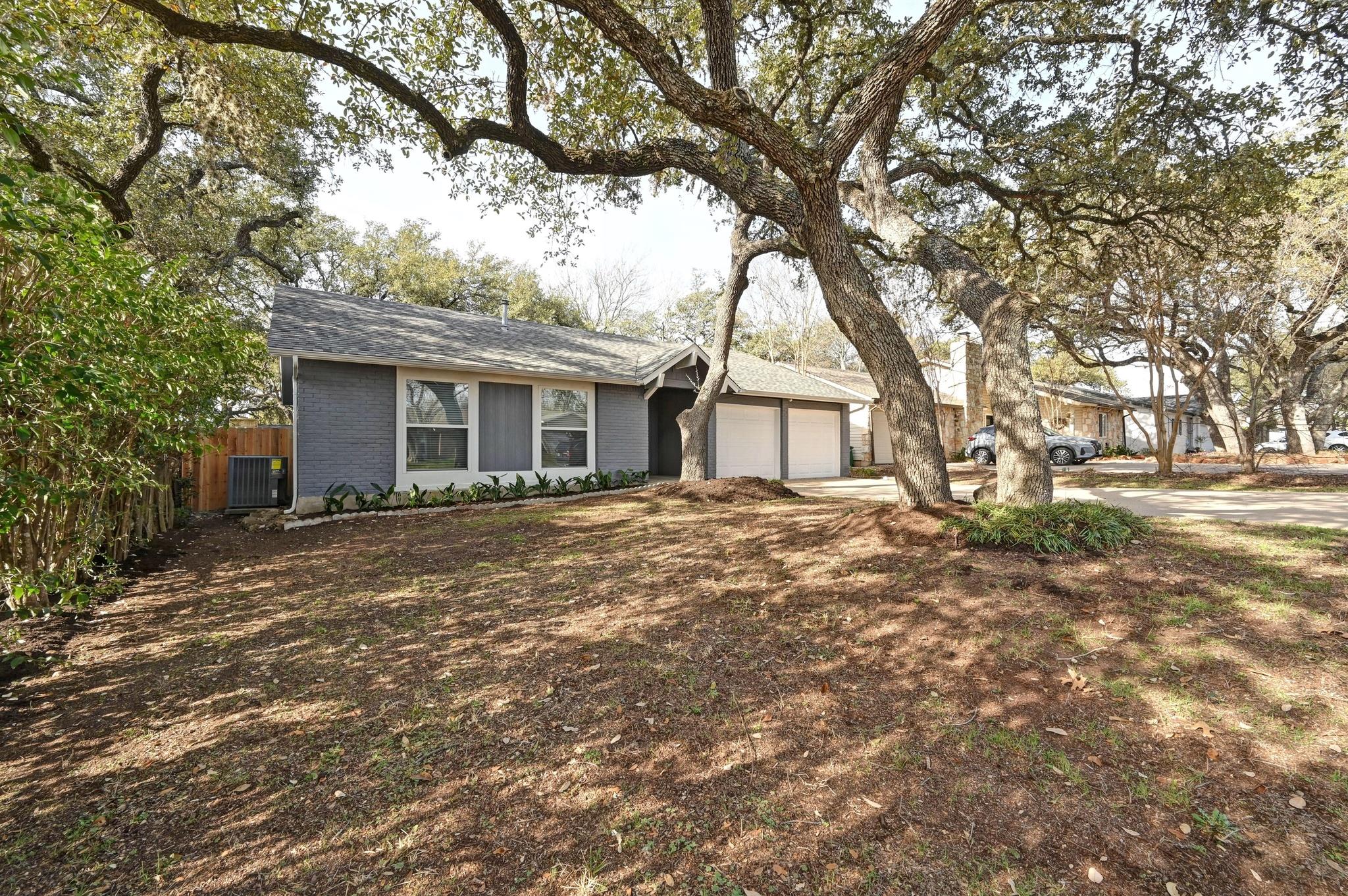 915 Bodark Ln, Austin, TX 78745
