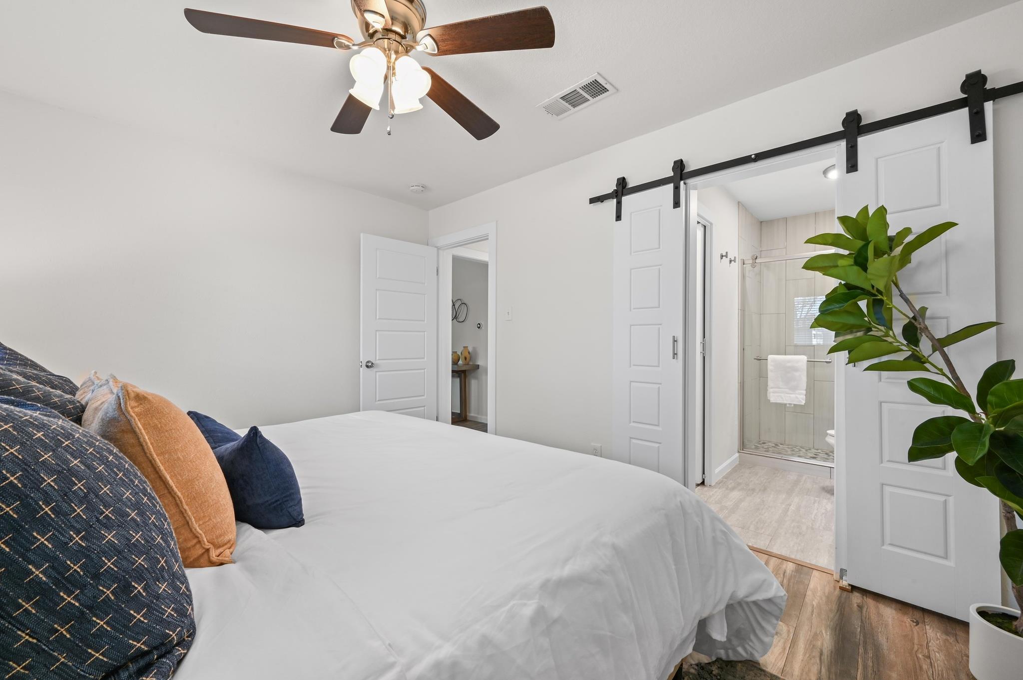 915 Bodark Ln, Austin, TX 78745