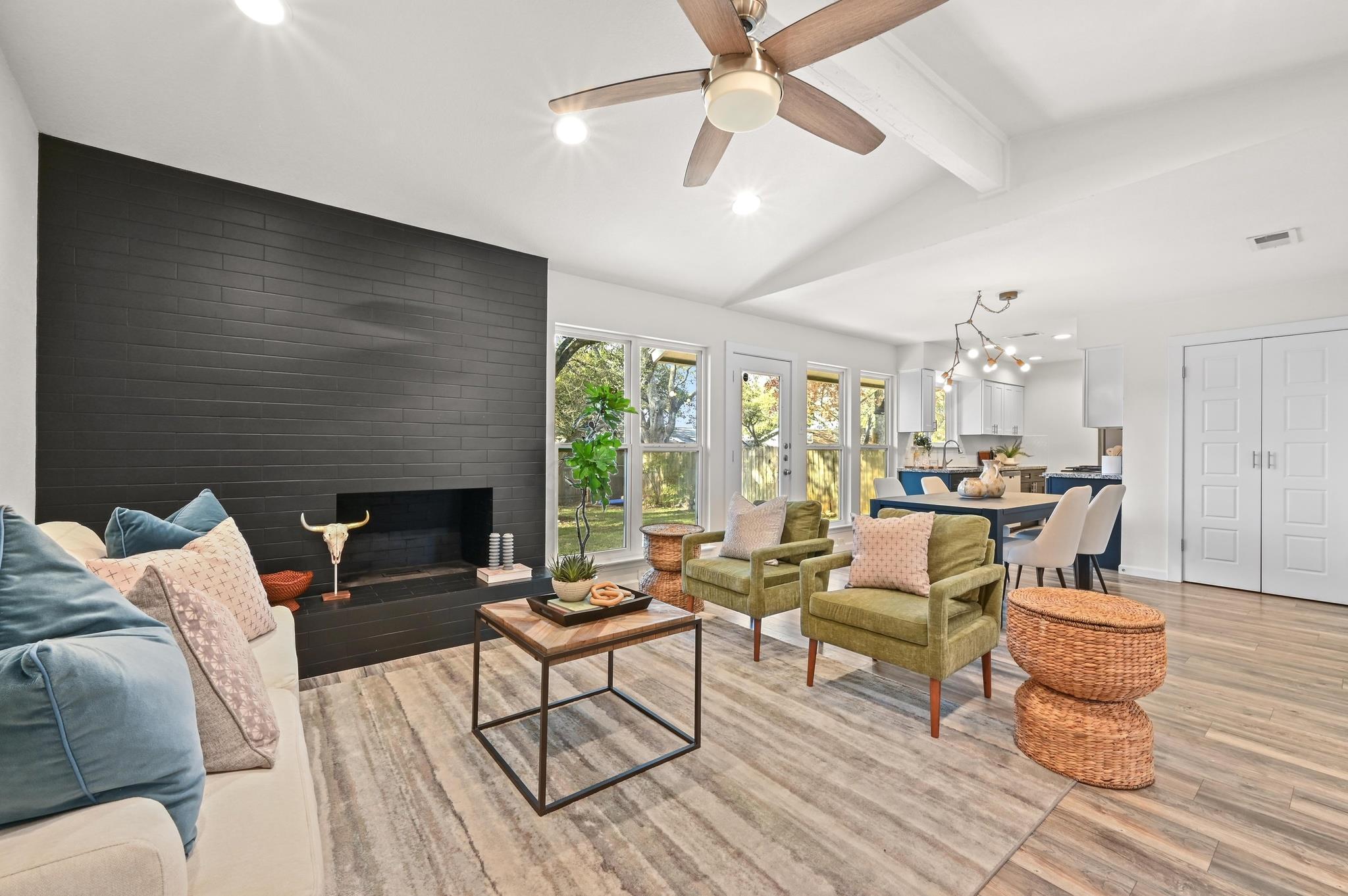 915 Bodark Ln, Austin, TX 78745