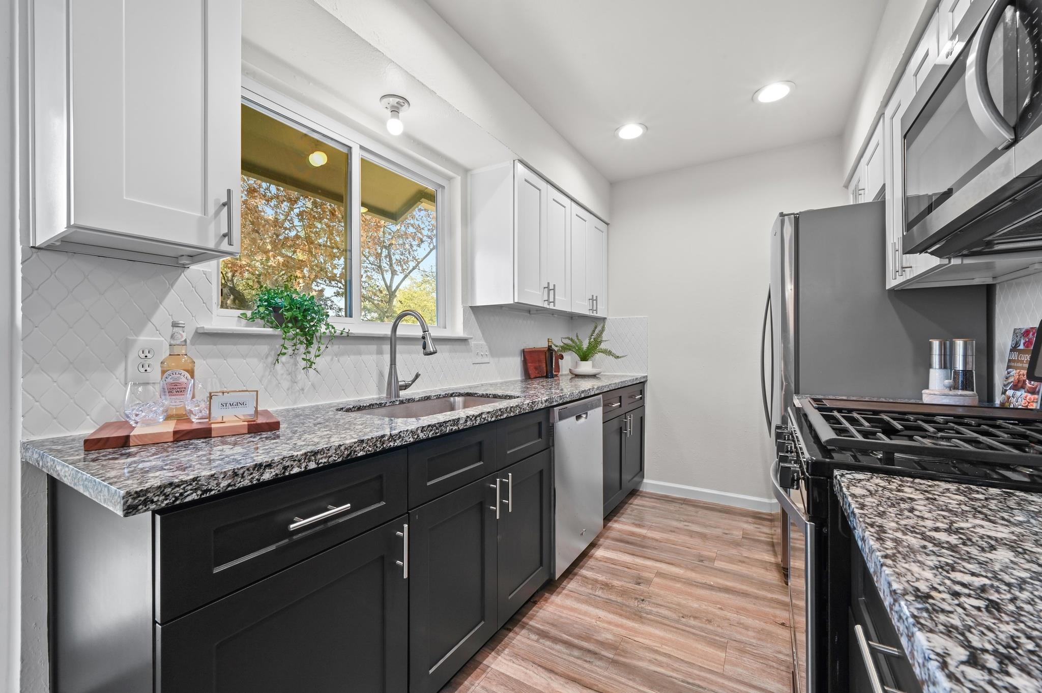 915 Bodark Ln, Austin, TX 78745