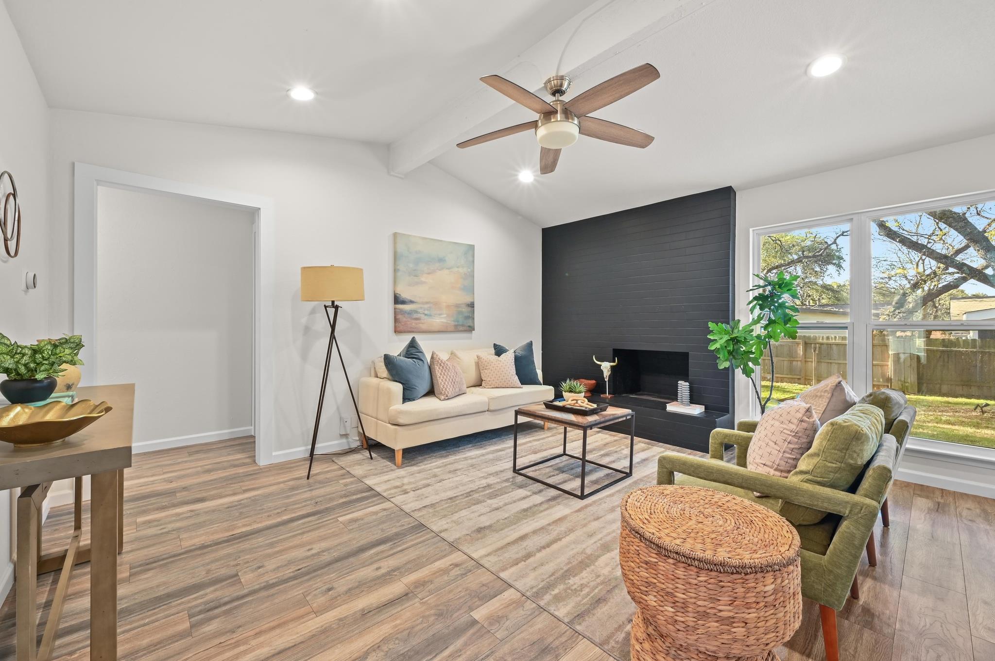 915 Bodark Ln, Austin, TX 78745