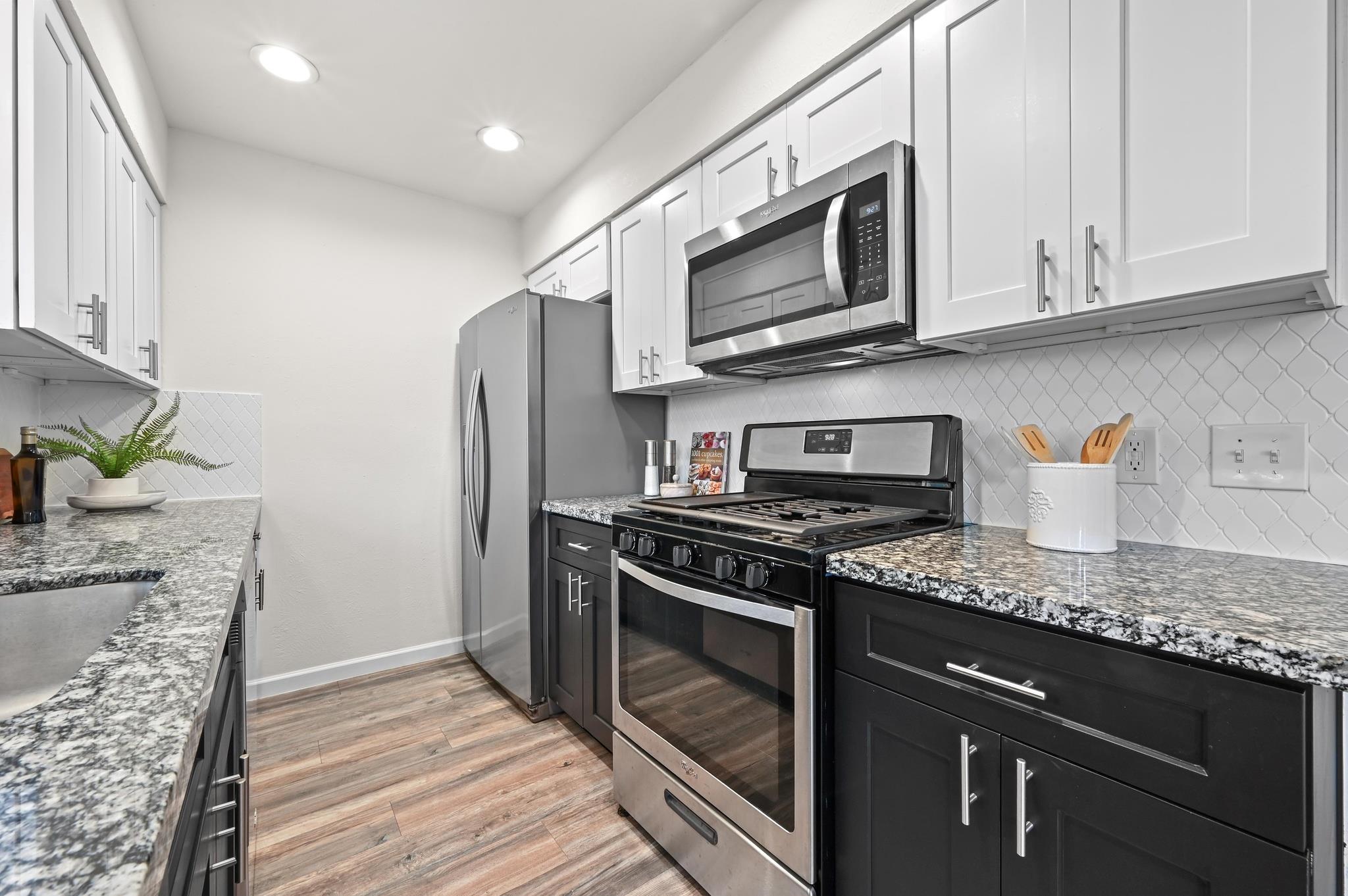 915 Bodark Ln, Austin, TX 78745