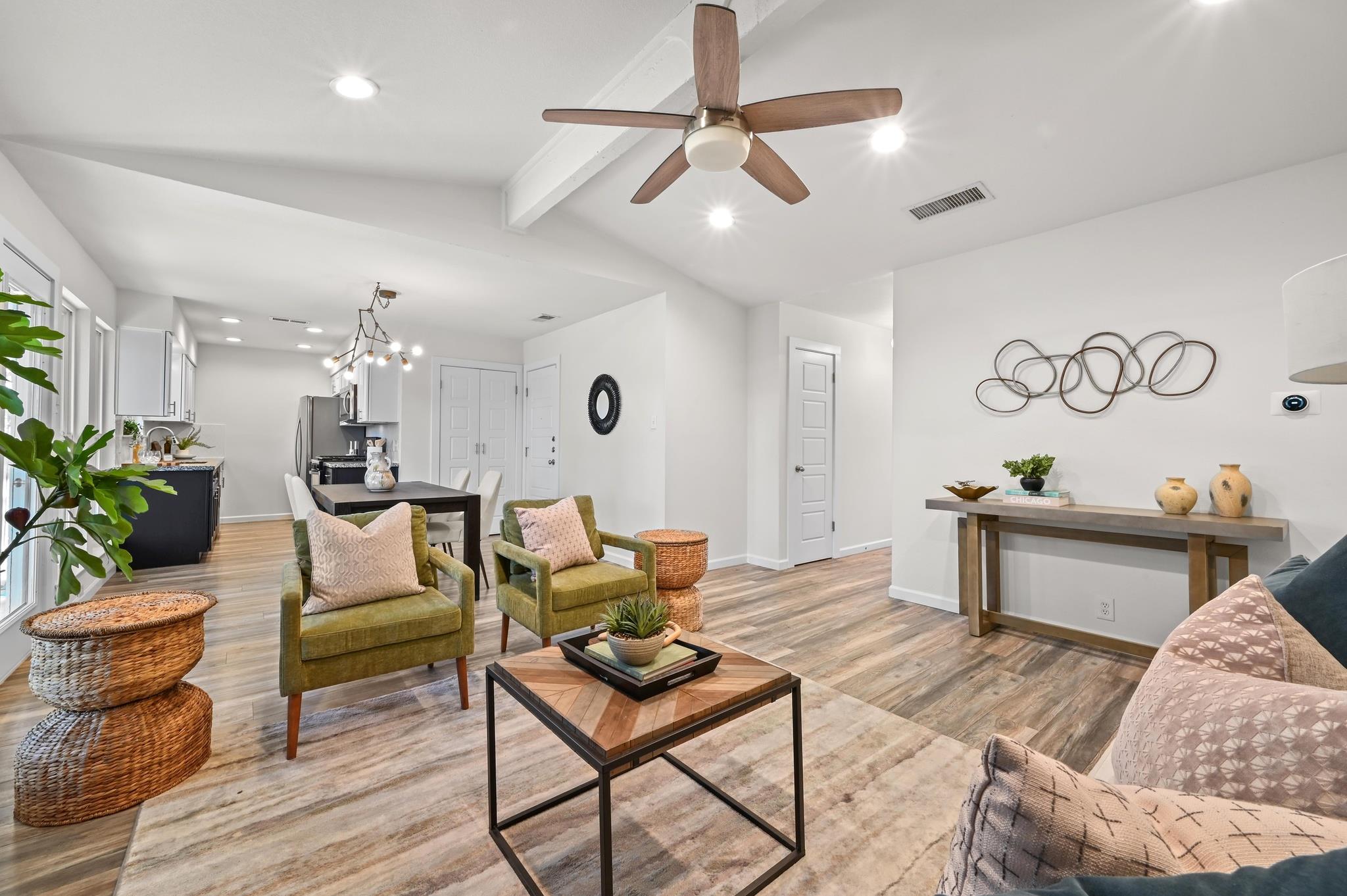 915 Bodark Ln, Austin, TX 78745