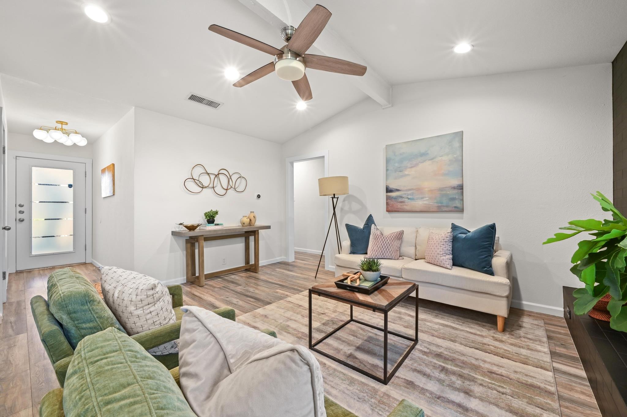 915 Bodark Ln, Austin, TX 78745