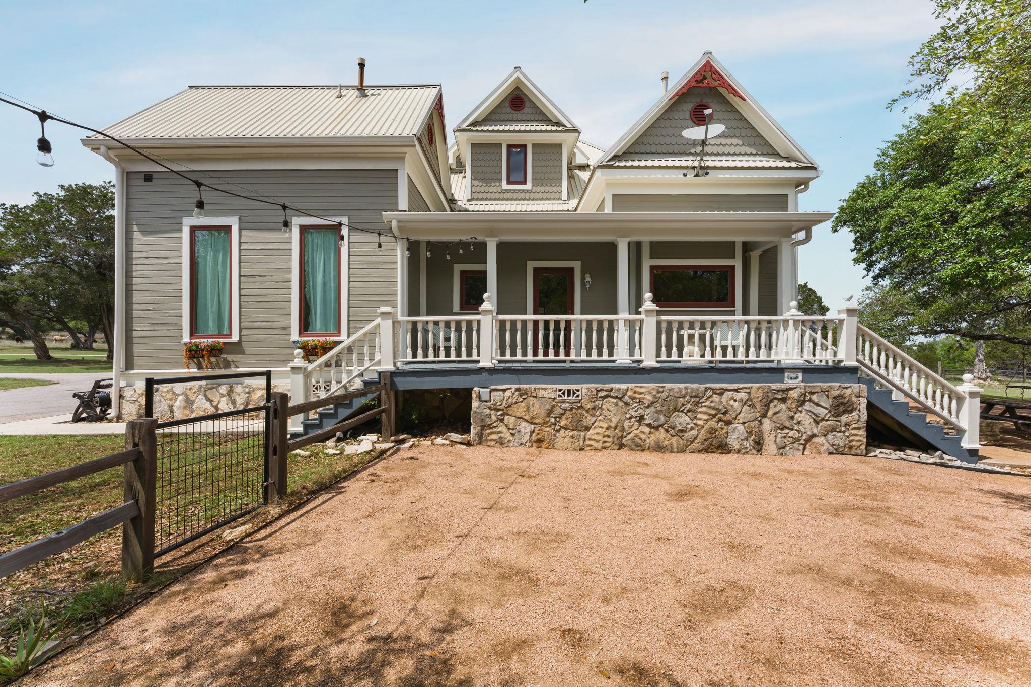 3409 Gatlin Creek Rd, Dripping Springs, TX 78620