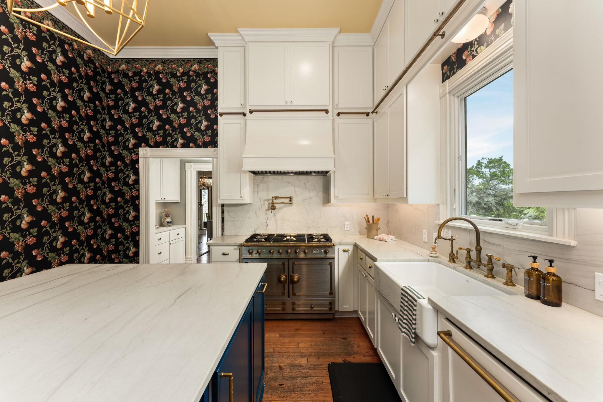 3409 Gatlin Creek Rd, Dripping Springs, TX 78620