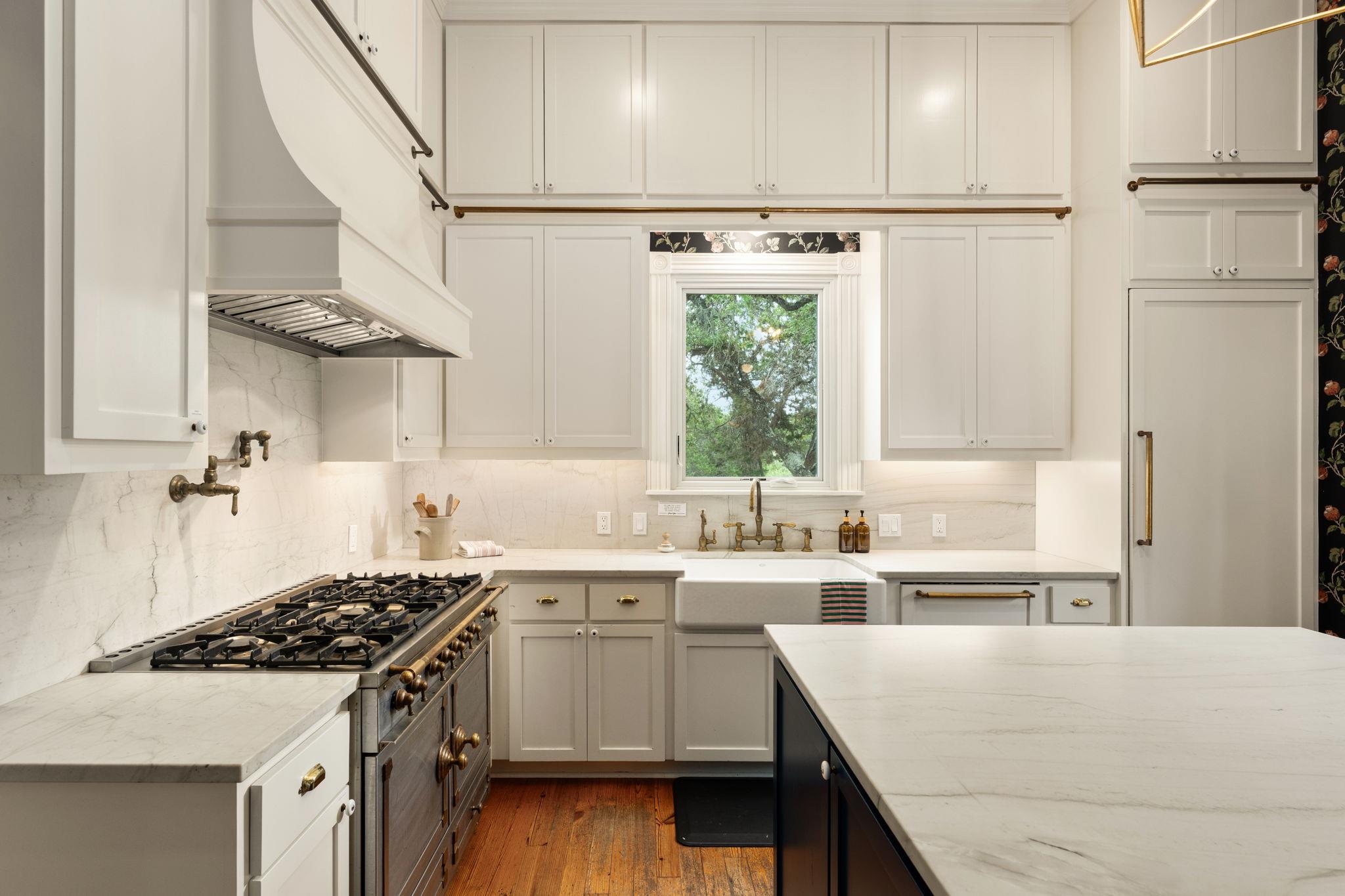 3409 Gatlin Creek Rd, Dripping Springs, TX 78620