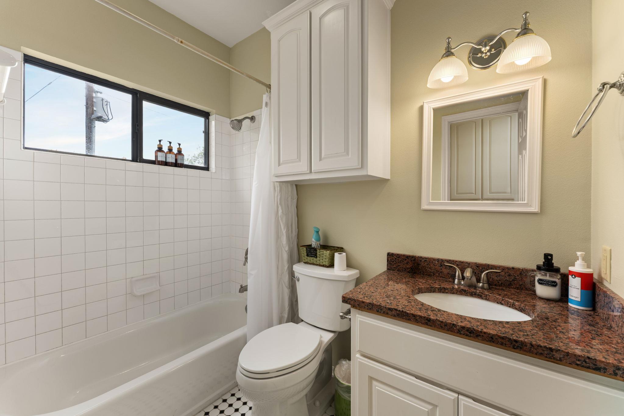 3409 Gatlin Creek Rd, Dripping Springs, TX 78620