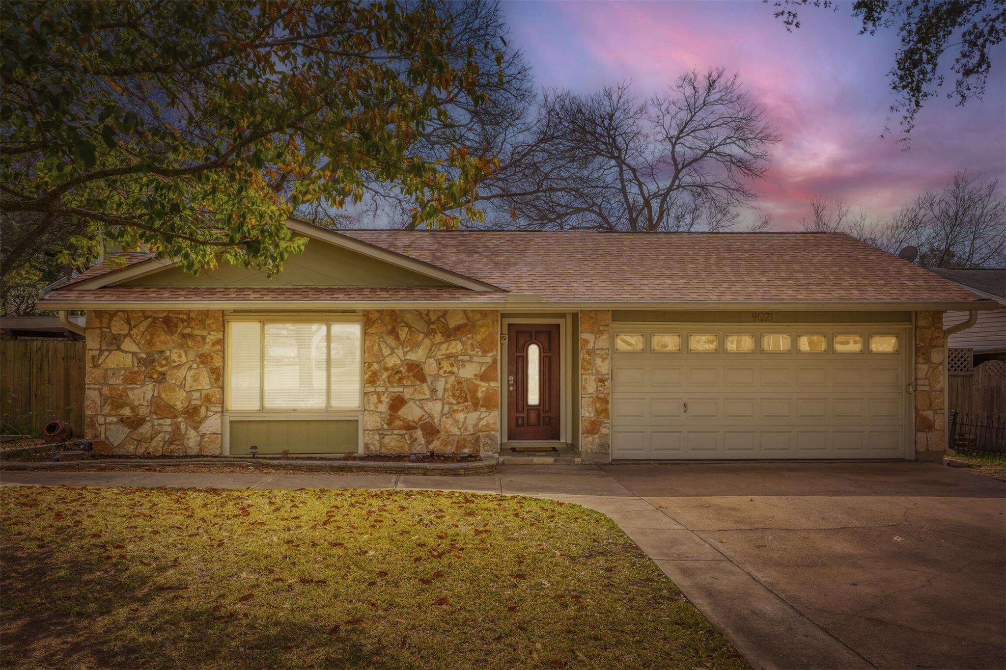 9021 Texas Sun Dr, Austin, TX 78748