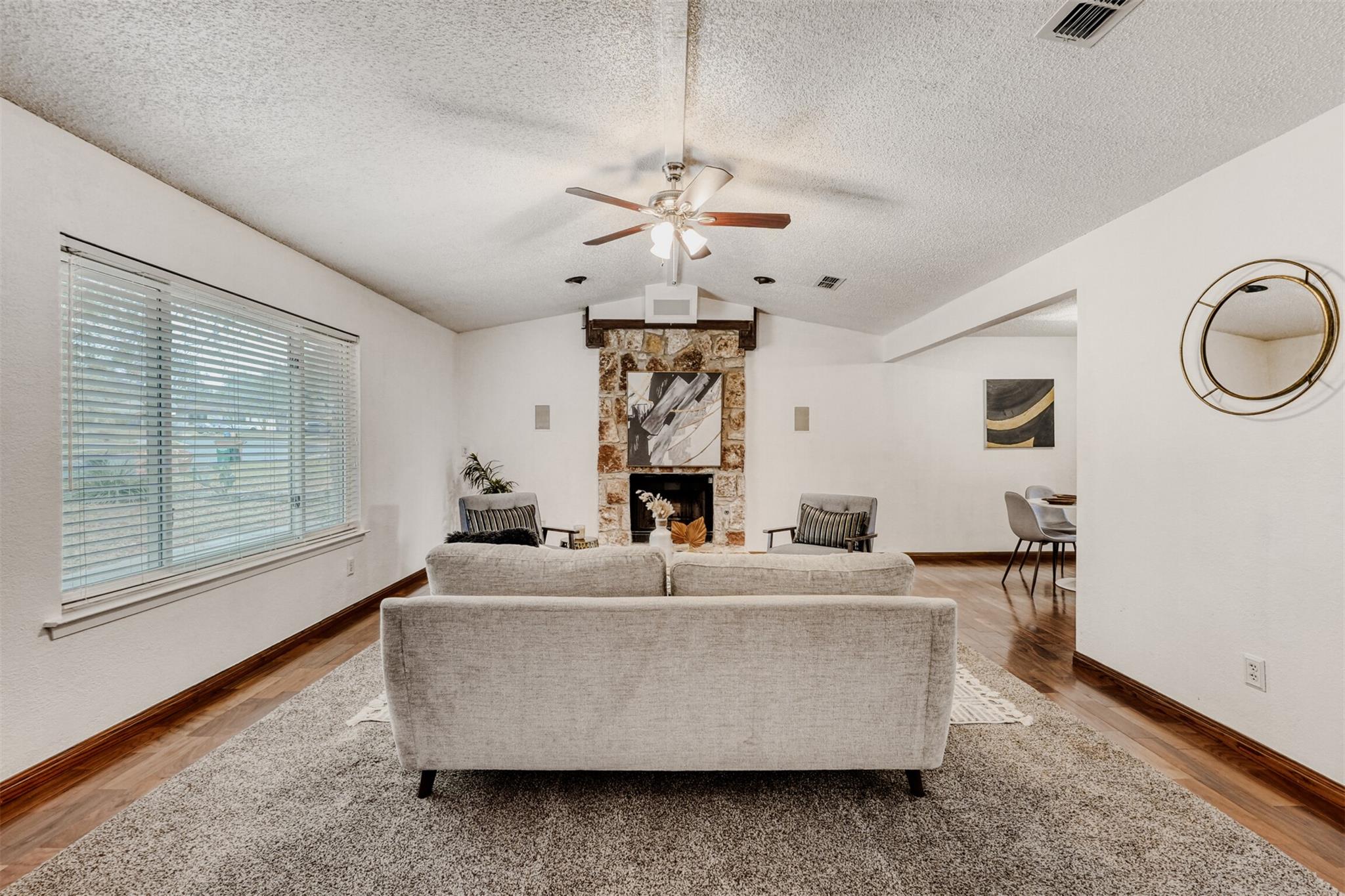 9021 Texas Sun Dr, Austin, TX 78748