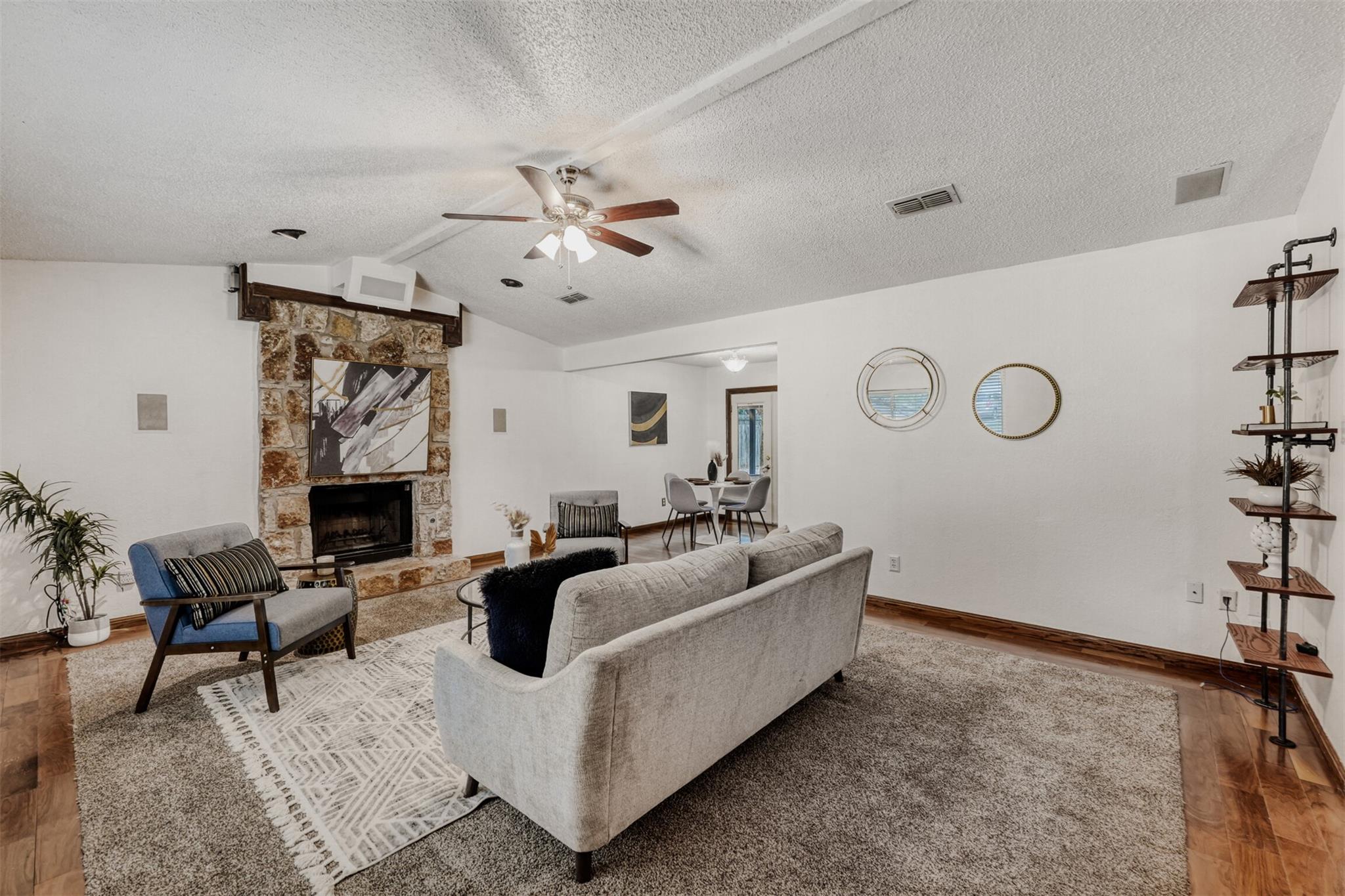 9021 Texas Sun Dr, Austin, TX 78748