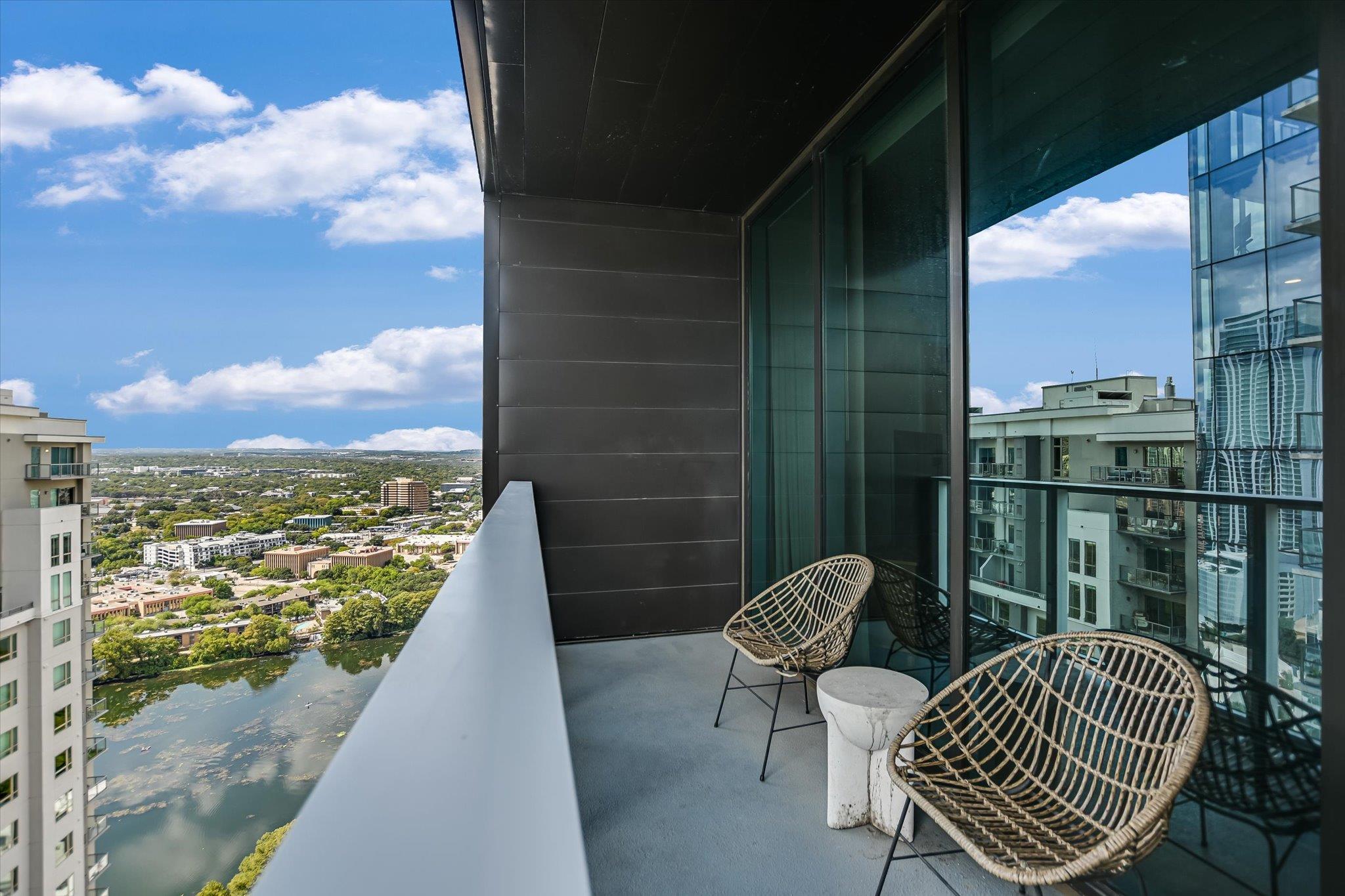 48 East Ave # 3209, Austin, TX 78701