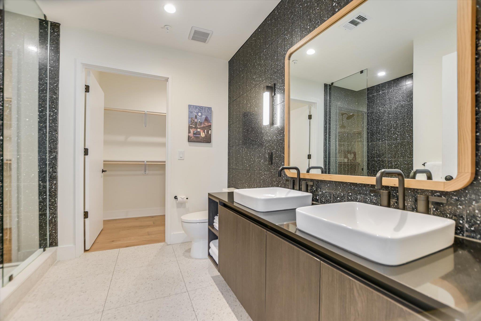 48 East Ave # 3209, Austin, TX 78701