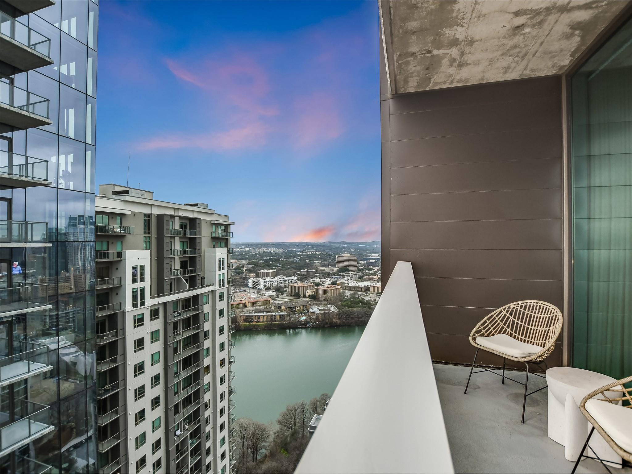 48 East Ave # 3209, Austin, TX 78701