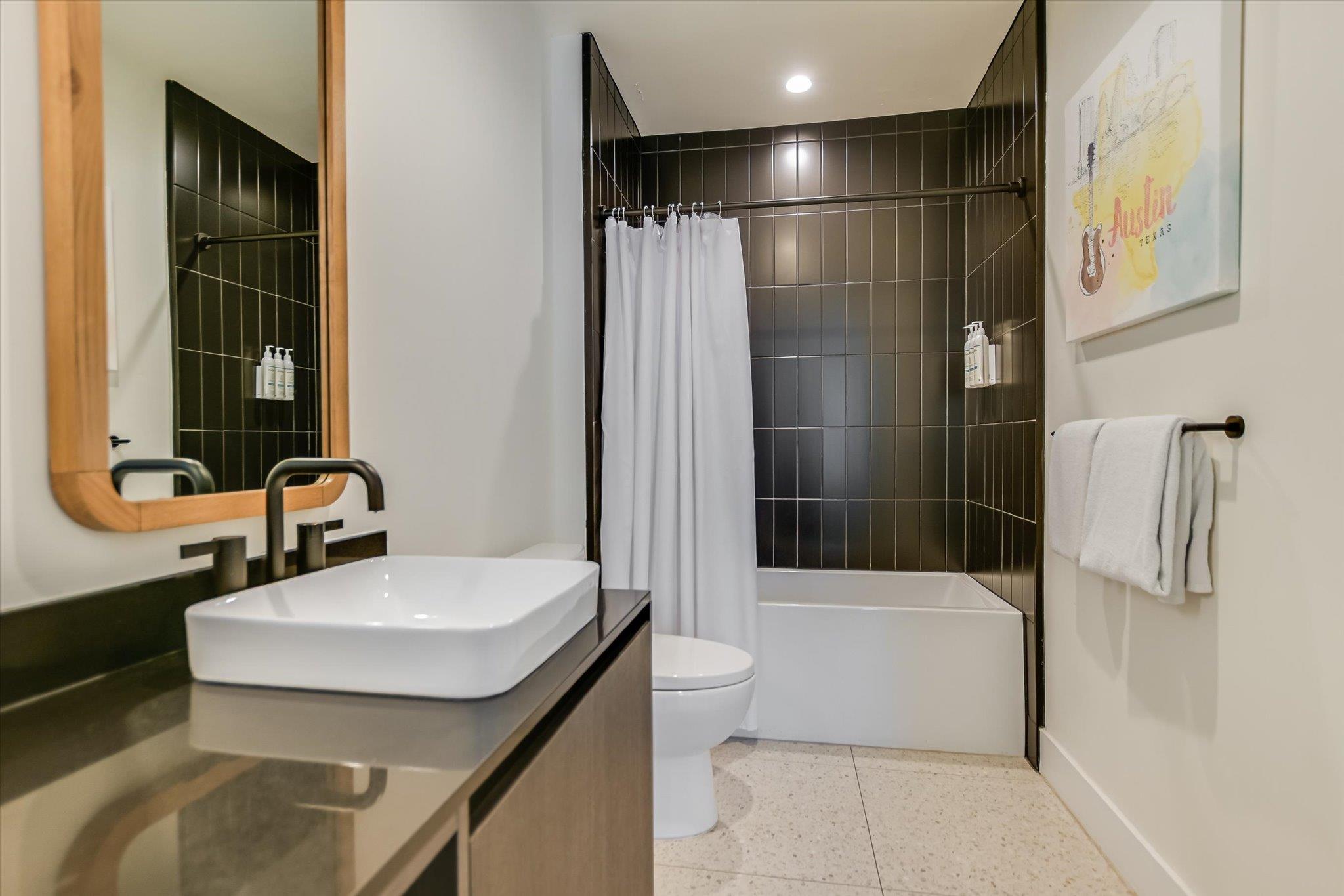 48 East Ave # 3209, Austin, TX 78701