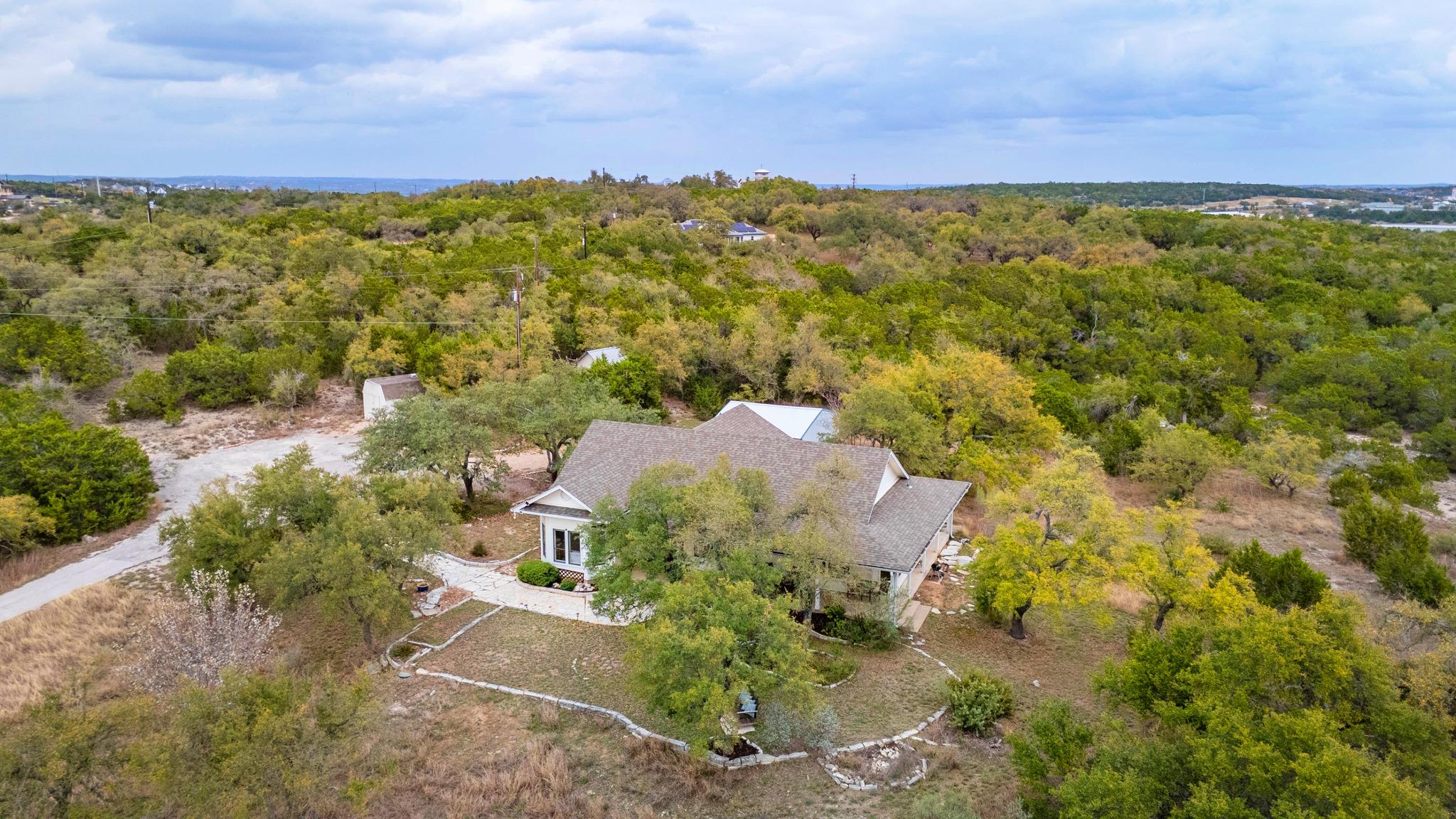 525 Hays Country Acres Rd, Dripping Springs, TX 78620