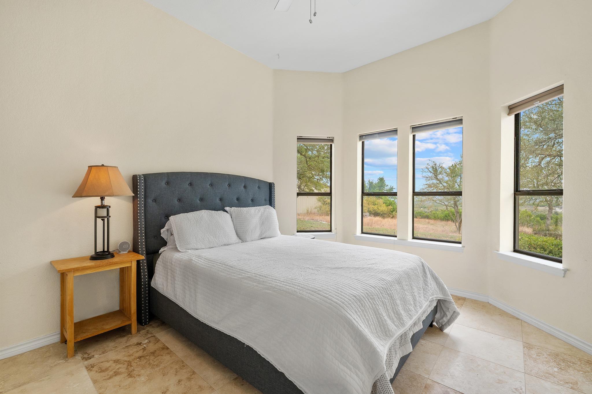 525 Hays Country Acres Rd, Dripping Springs, TX 78620