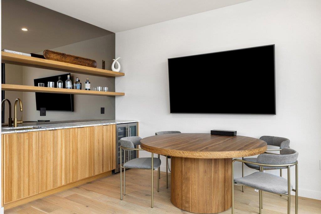 910 W Johanna St, Austin, TX 78704