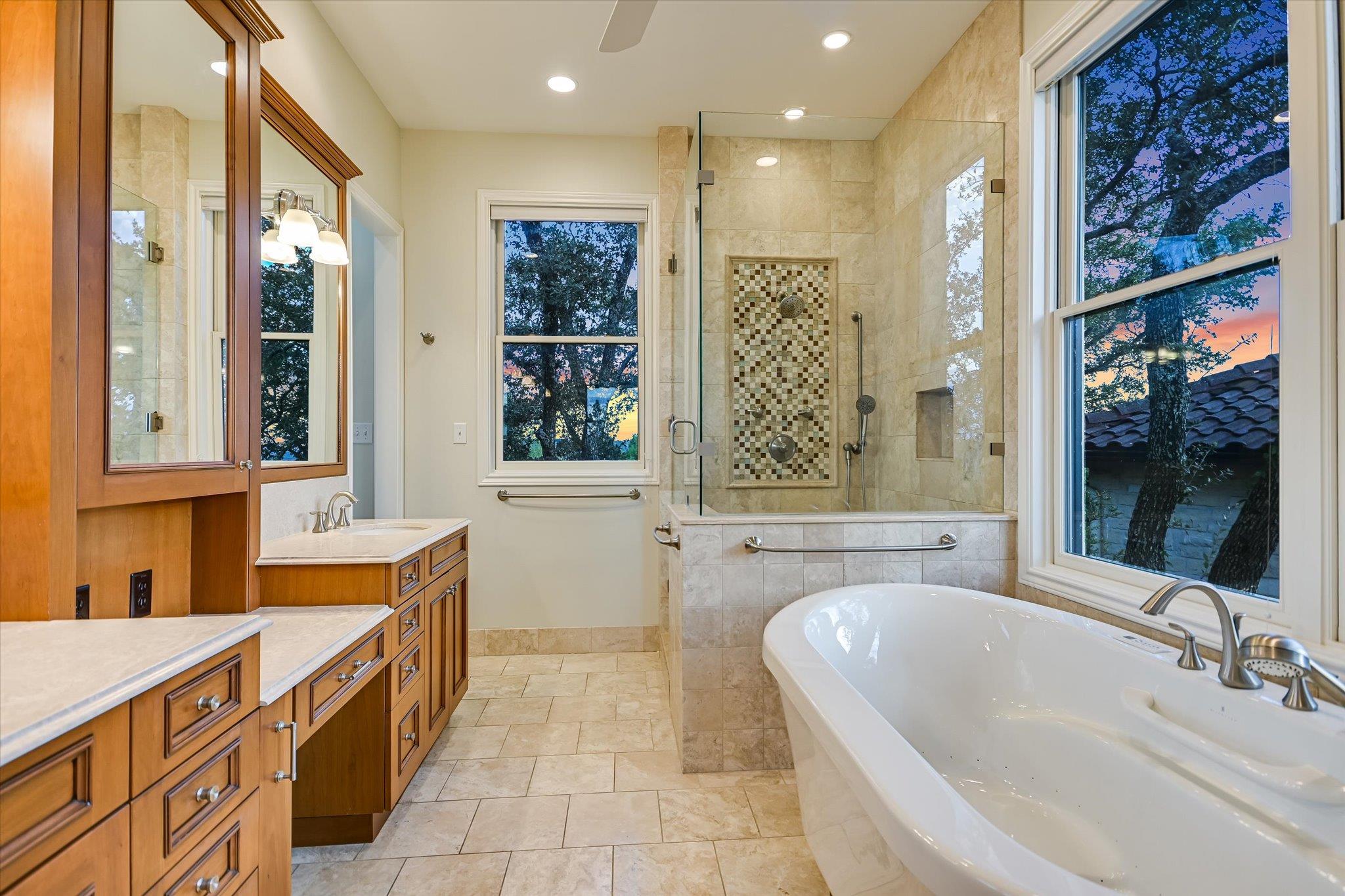 4708 Lookout Mountain Cv, Austin, TX 78731