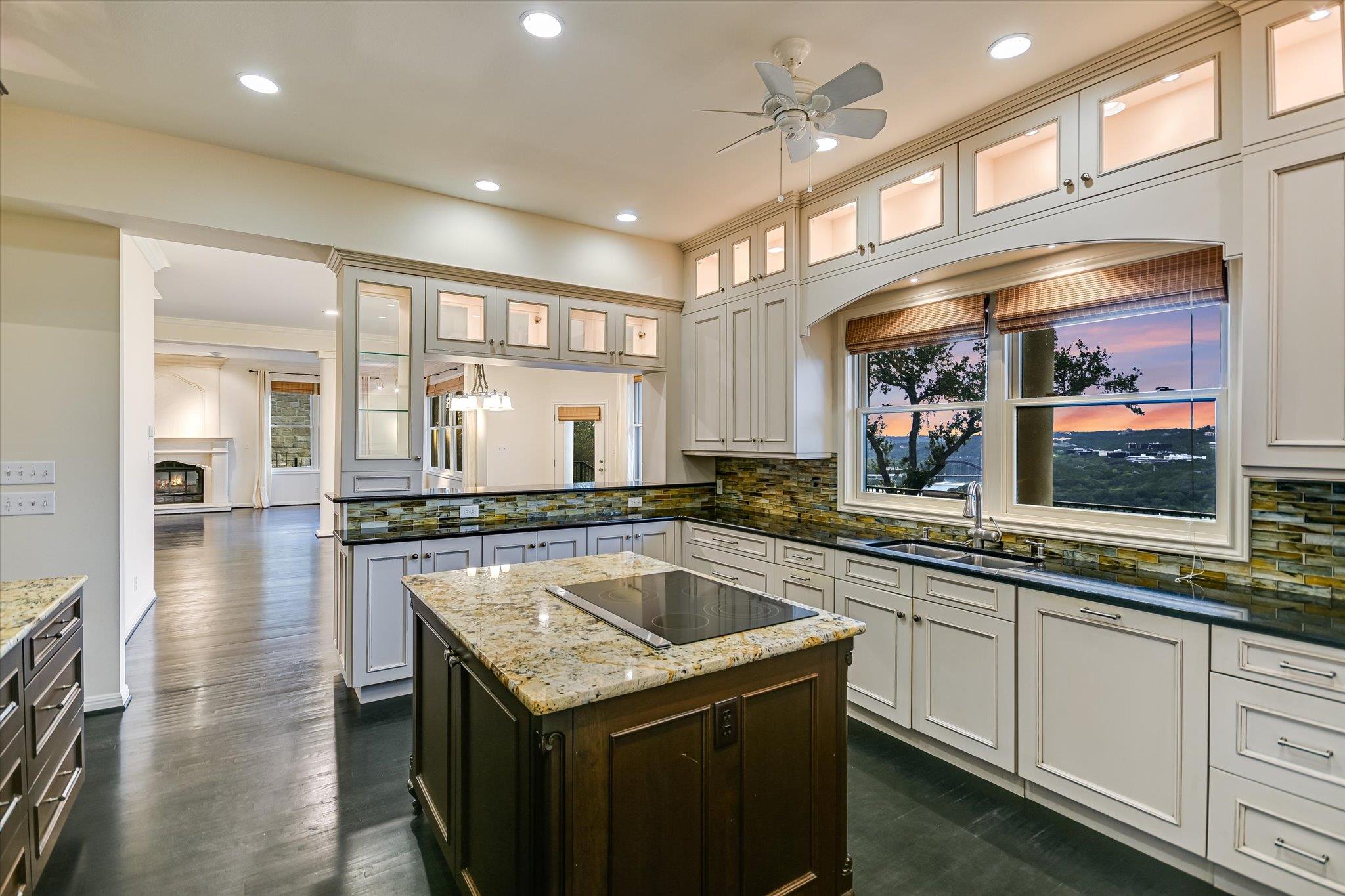 4708 Lookout Mountain Cv, Austin, TX 78731