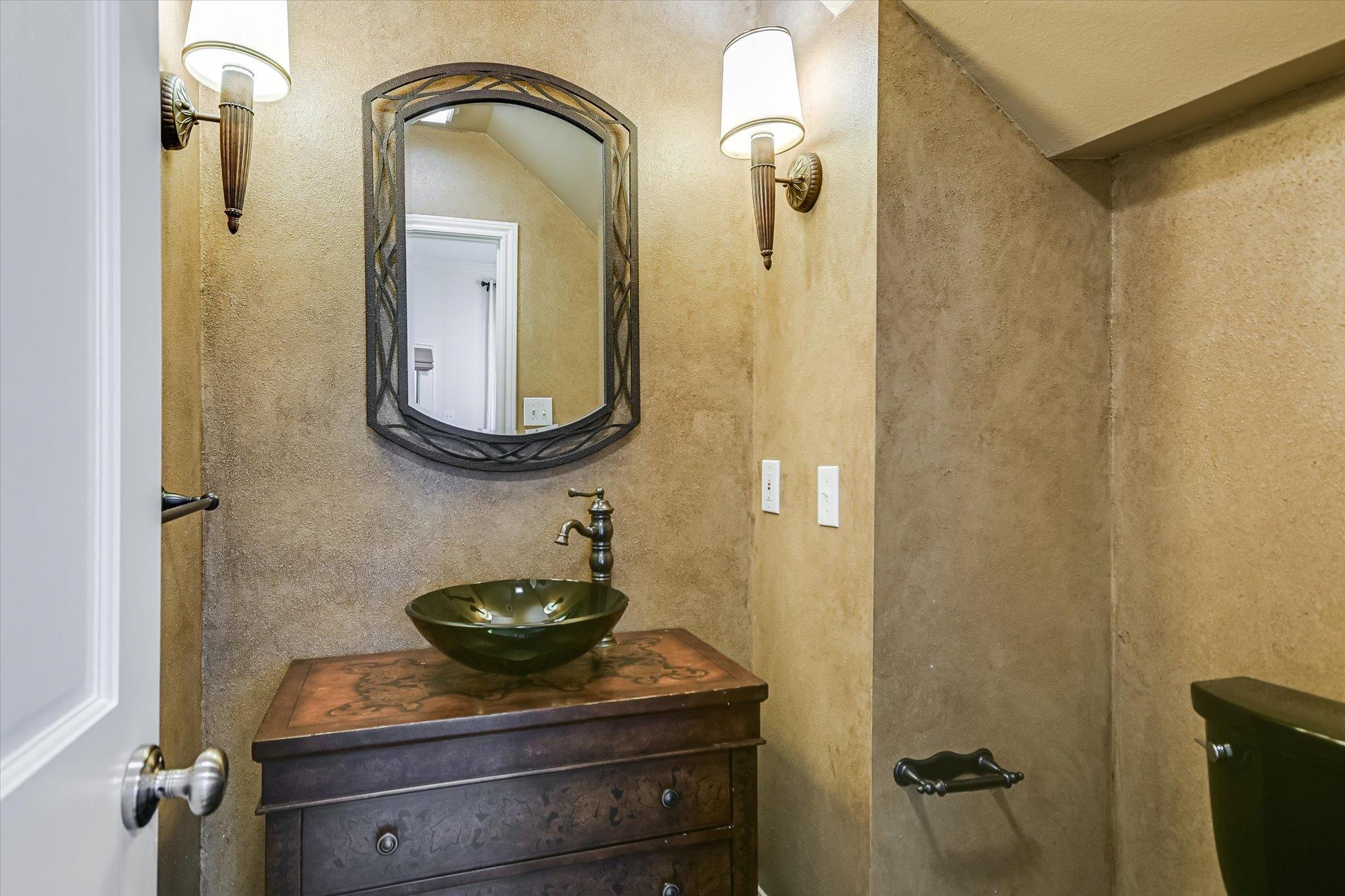 4708 Lookout Mountain Cv, Austin, TX 78731