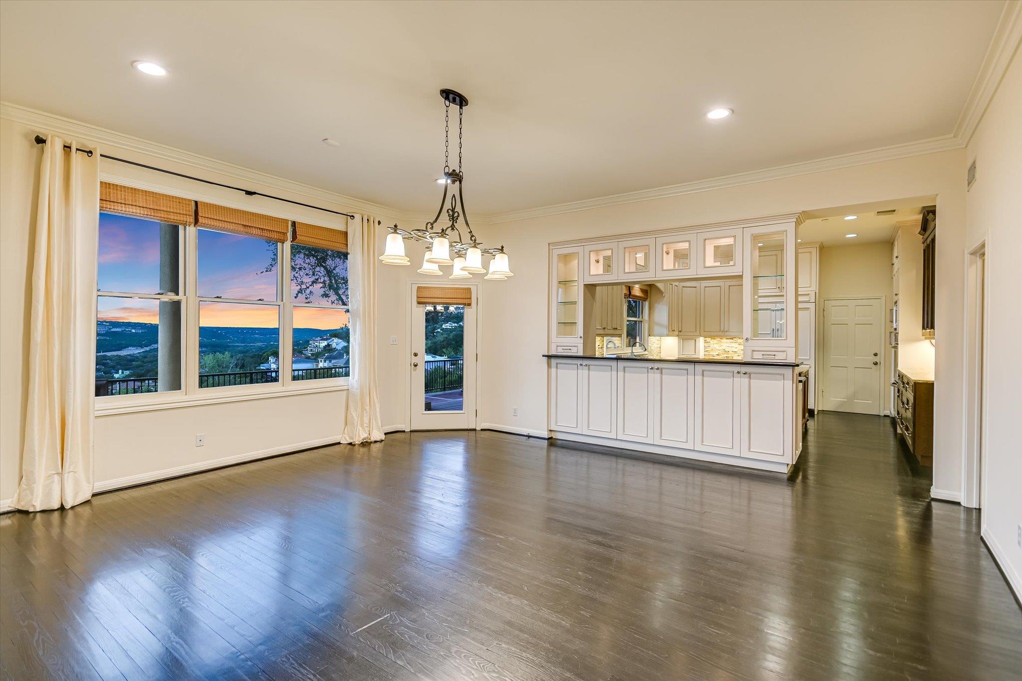 4708 Lookout Mountain Cv, Austin, TX 78731