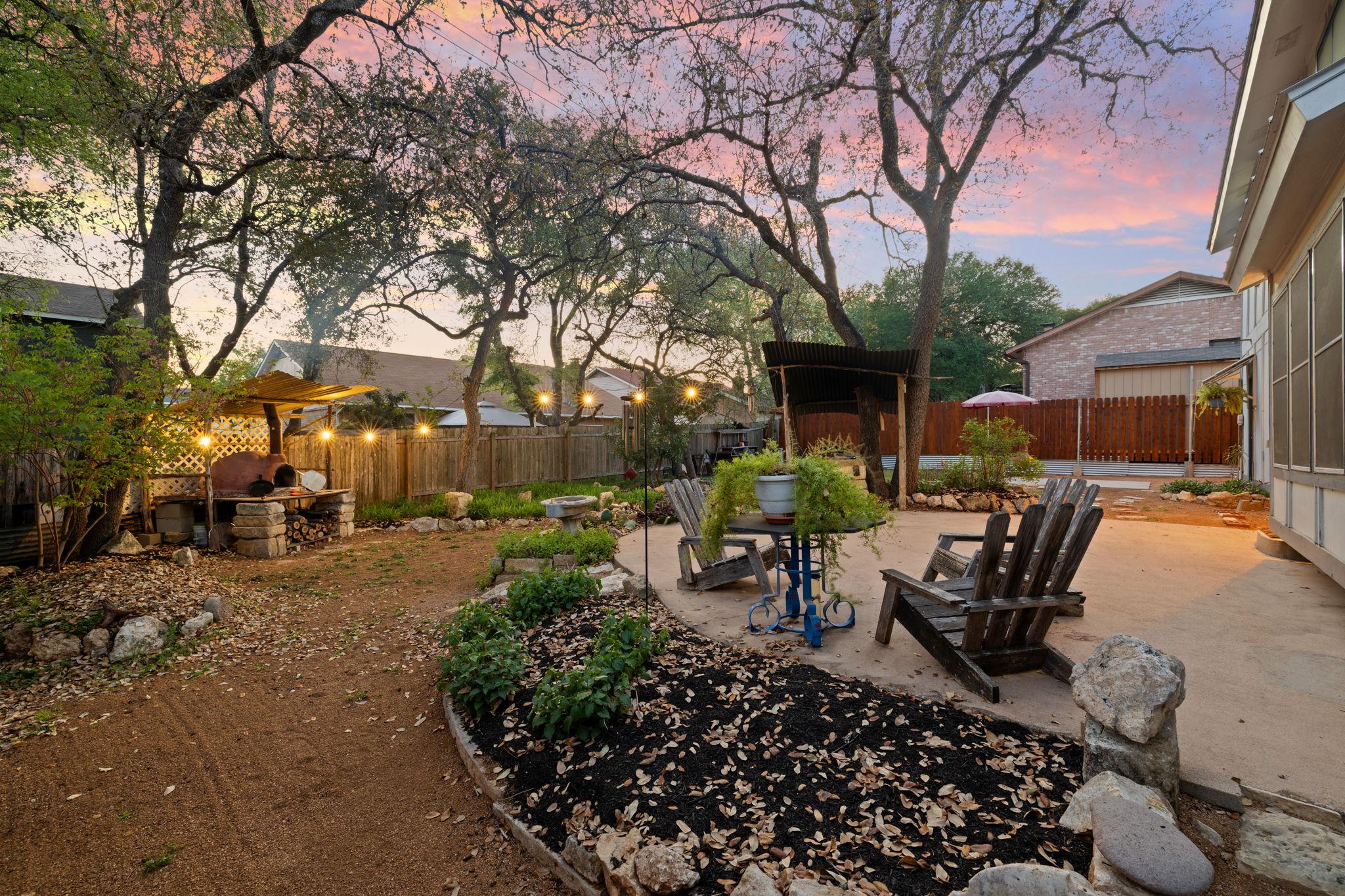 2715 Harleyhill Dr, Austin, TX 78745