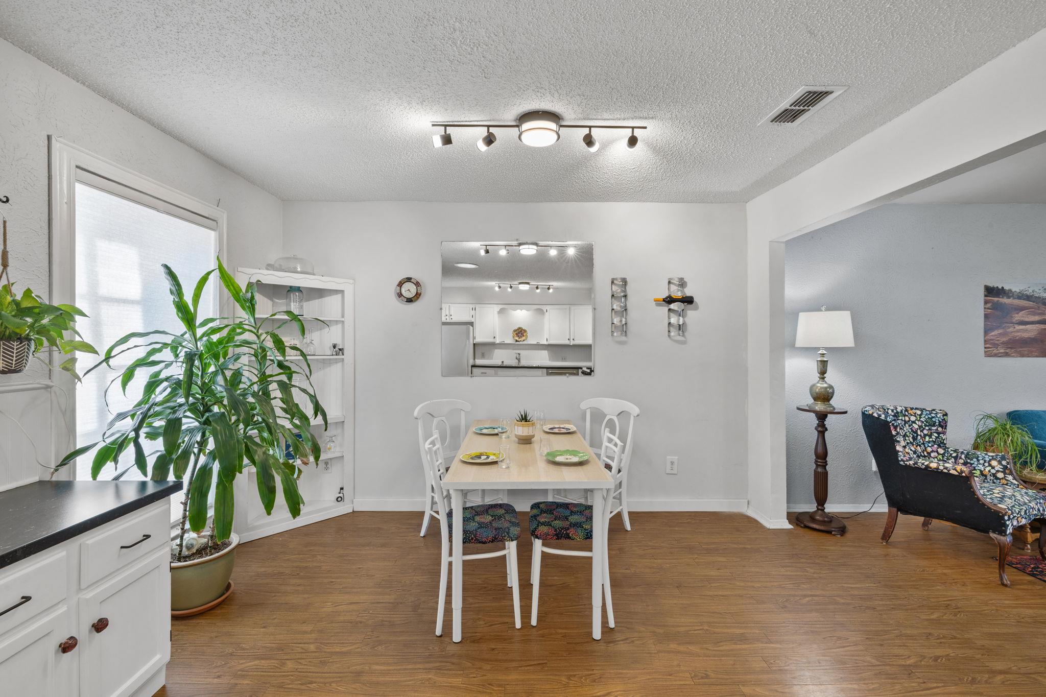 2715 Harleyhill Dr, Austin, TX 78745