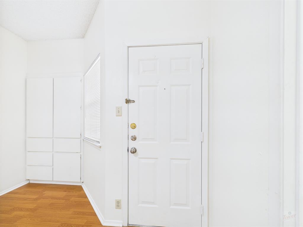 2604 Salado St # 304, Austin, TX 78705