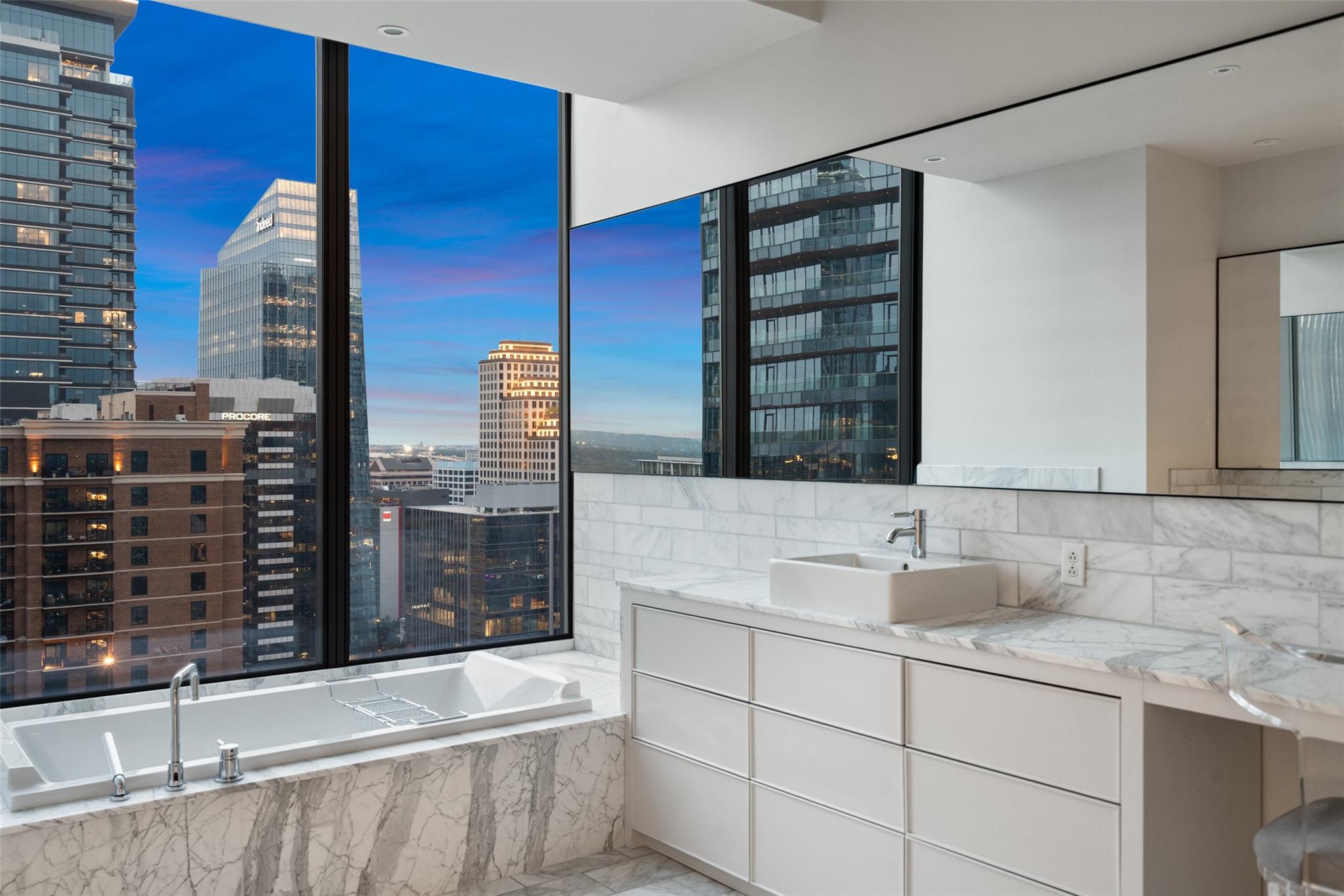 210 Lavaca St # 2505, Austin, TX 78701