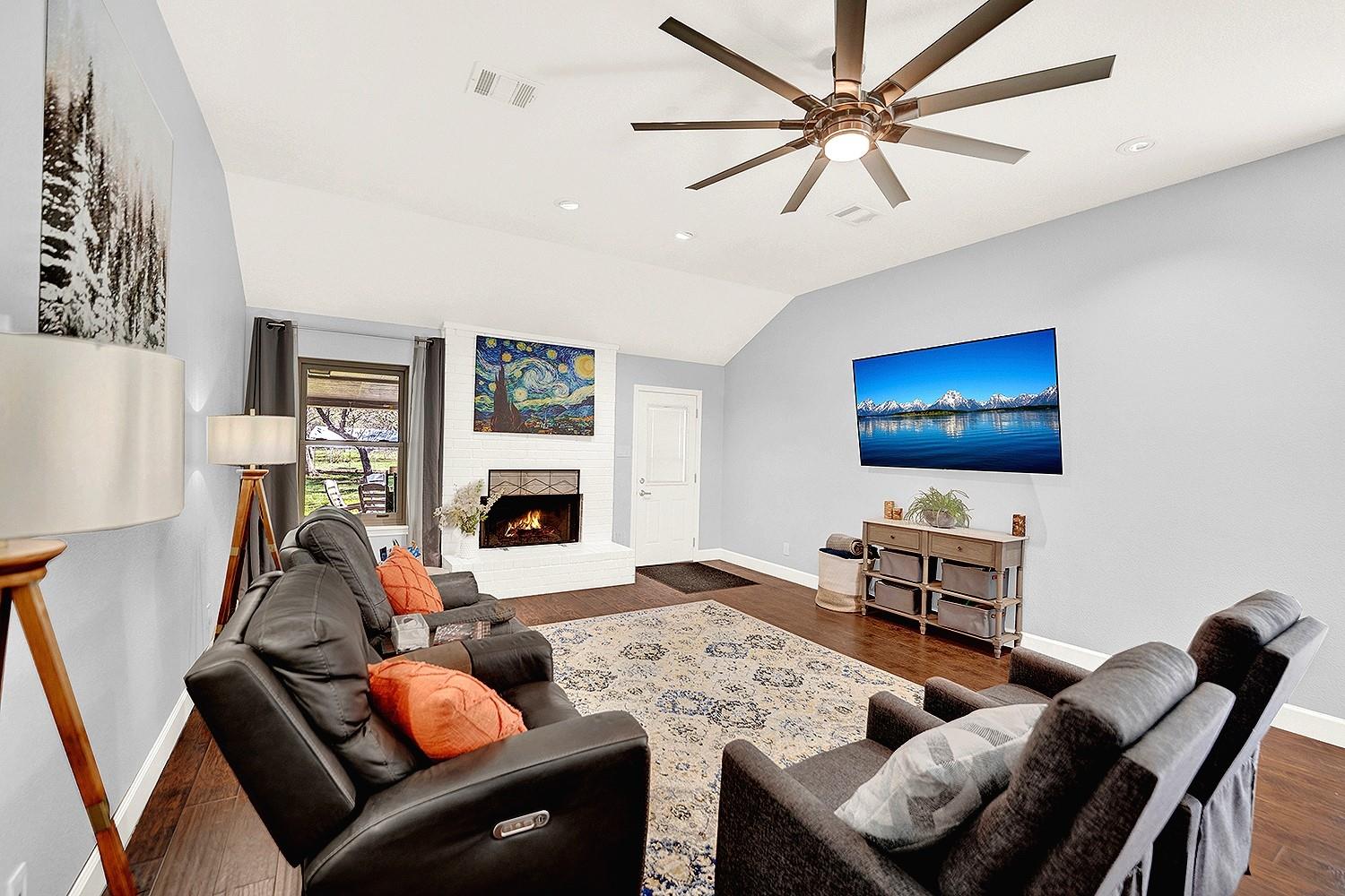 228 Deertrail Dr, San Marcos, TX 78666