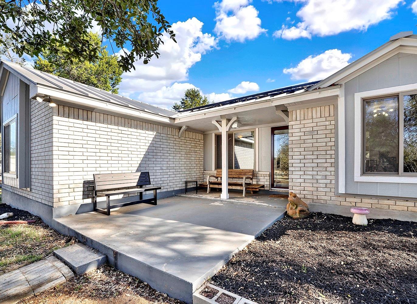 228 Deertrail Dr, San Marcos, TX 78666