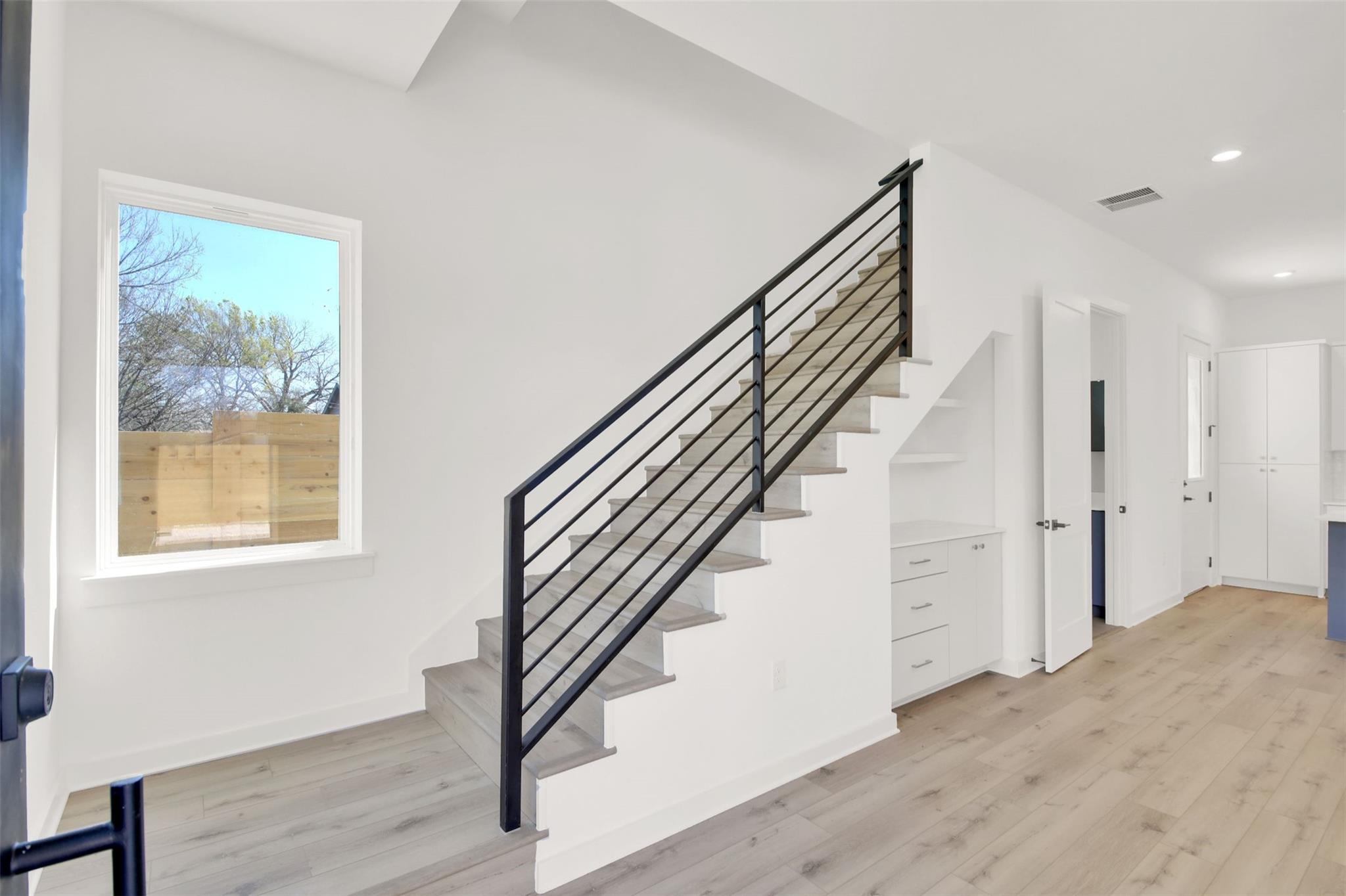 6119 Atwood St # 1, Austin, TX 78741