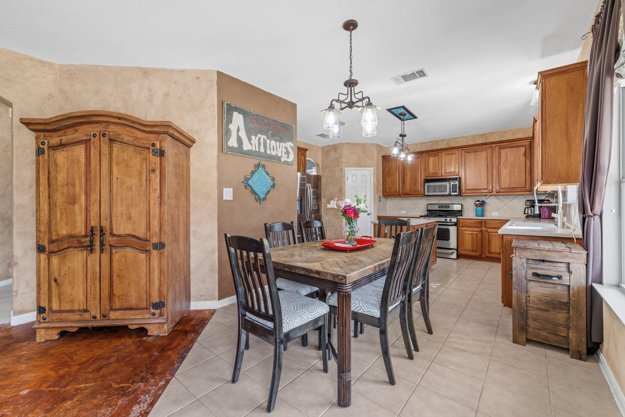 1114 Calistoga Dr, Leander, TX 78641